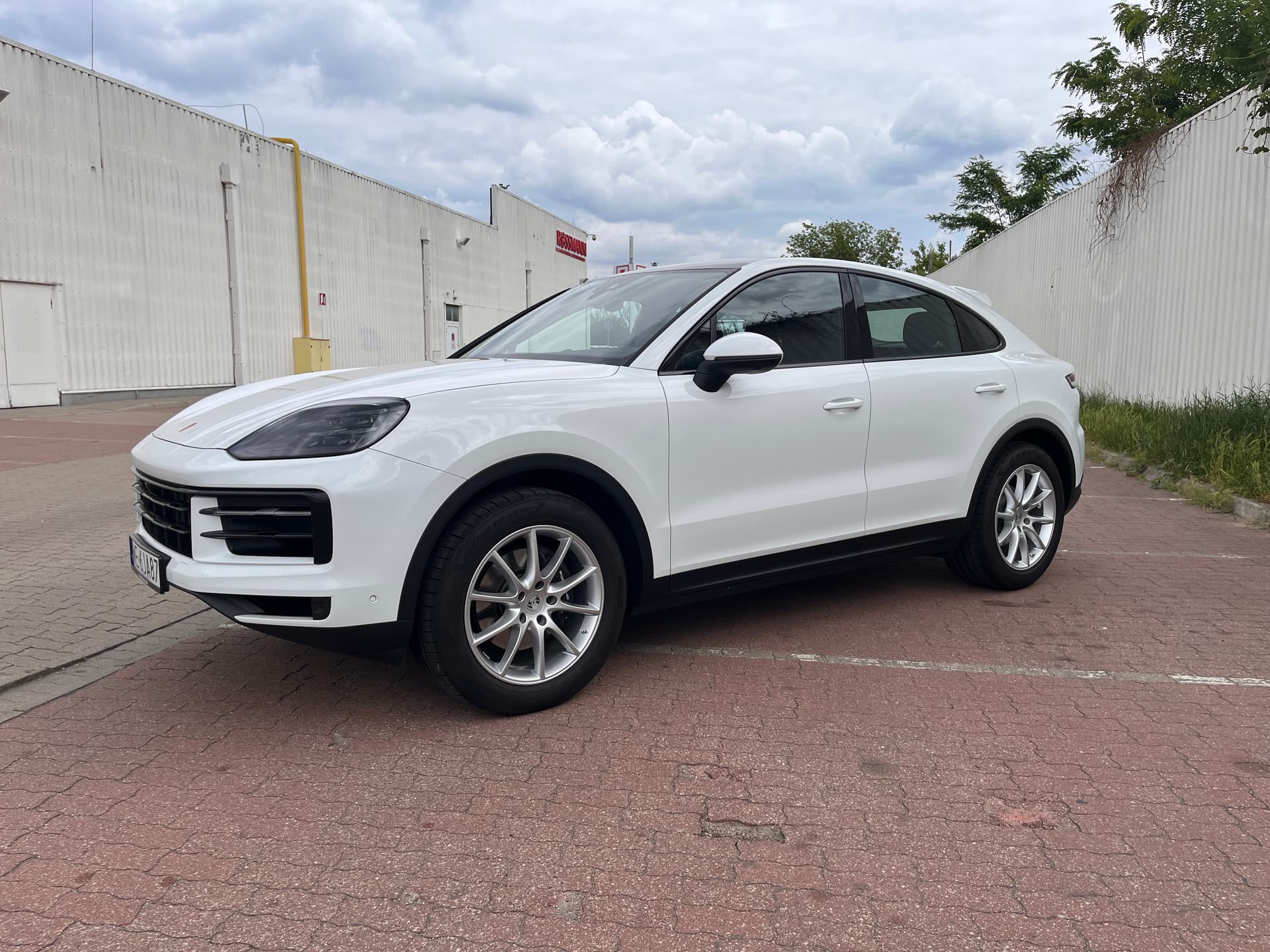 Porsche Cayenne Coupe Base — zdjęcie 3
