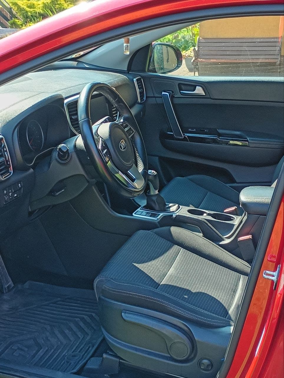 KIA Sportage — zdjęcie 9