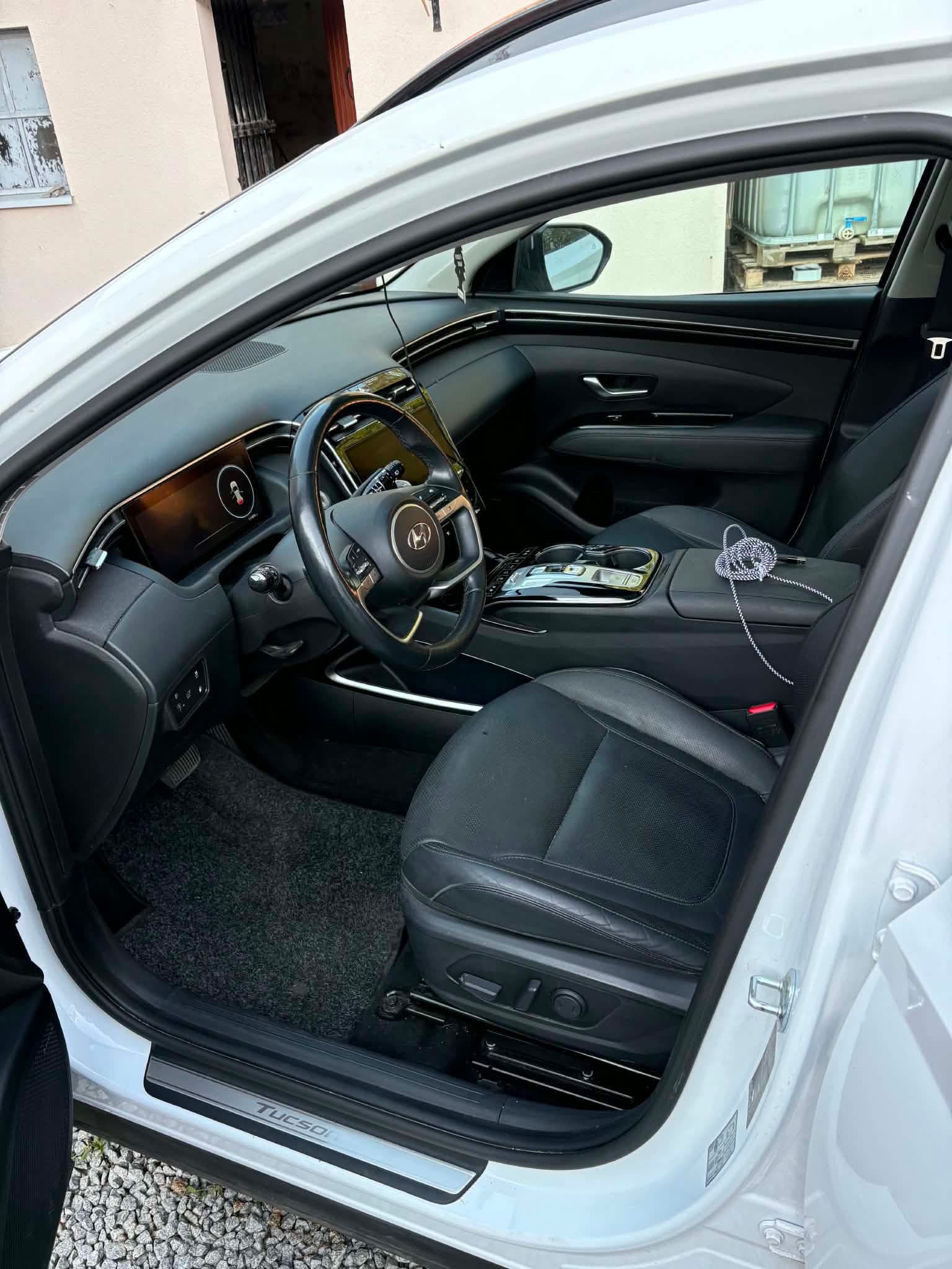Hyundai Tucson Platinium 1.6 T-GDi — zdjęcie 12