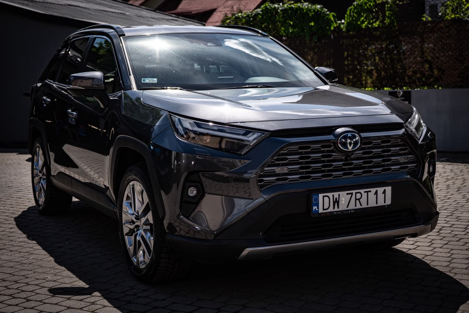 Toyota RAV4 Executive 4x4 — zdjęcie 7