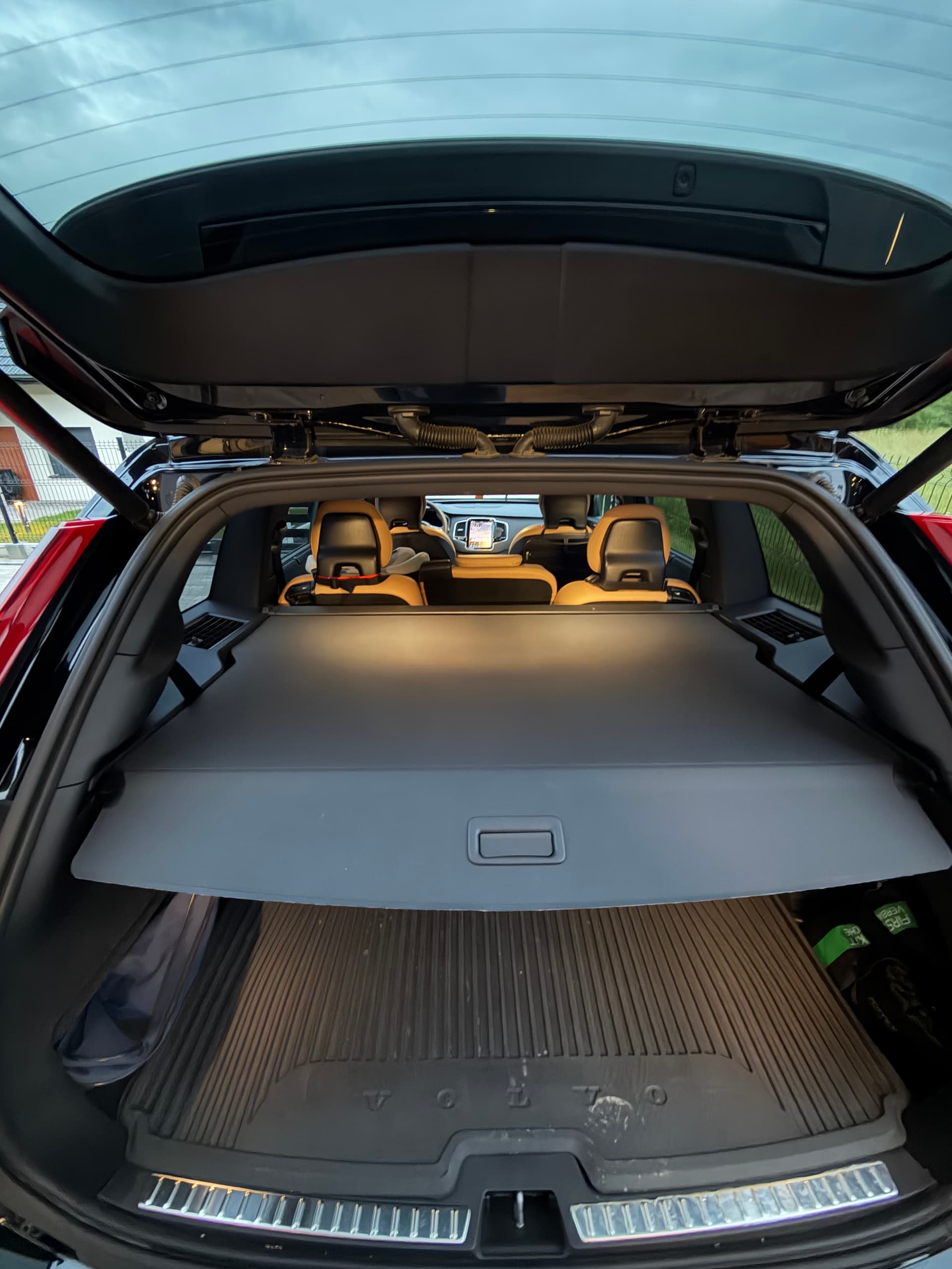 Volvo XC90 Plus — zdjęcie 9
