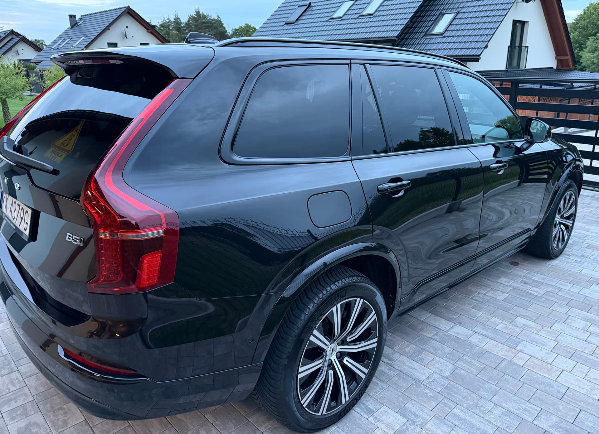 Volvo XC90 Plus — zdjęcie 11