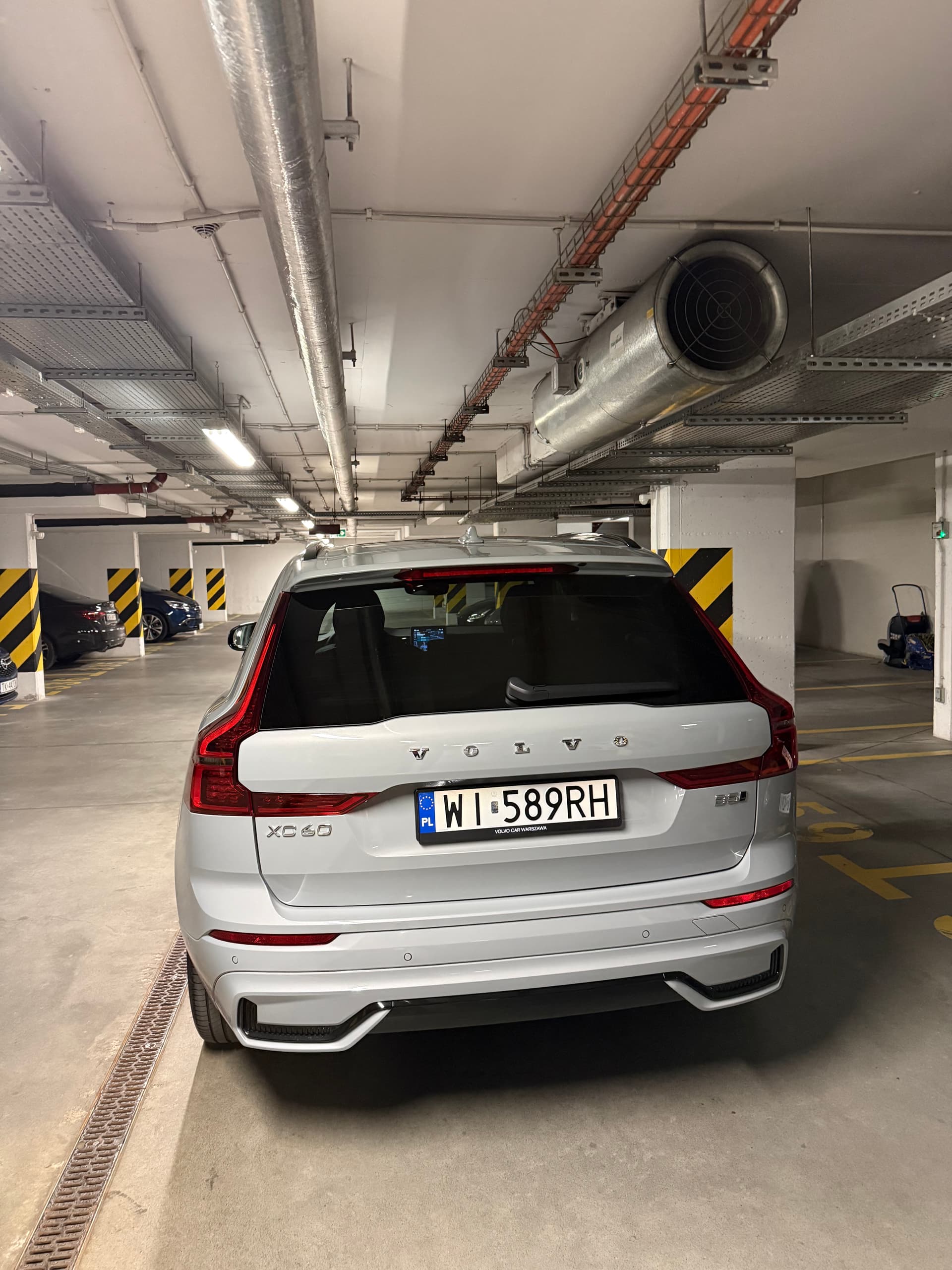 Volvo XC60 B5 Ultra — zdjęcie 3