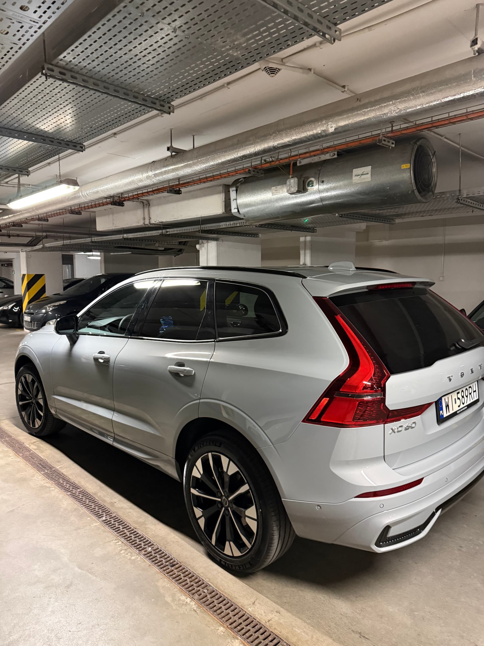 Volvo XC60 B5 Ultra — zdjęcie 2