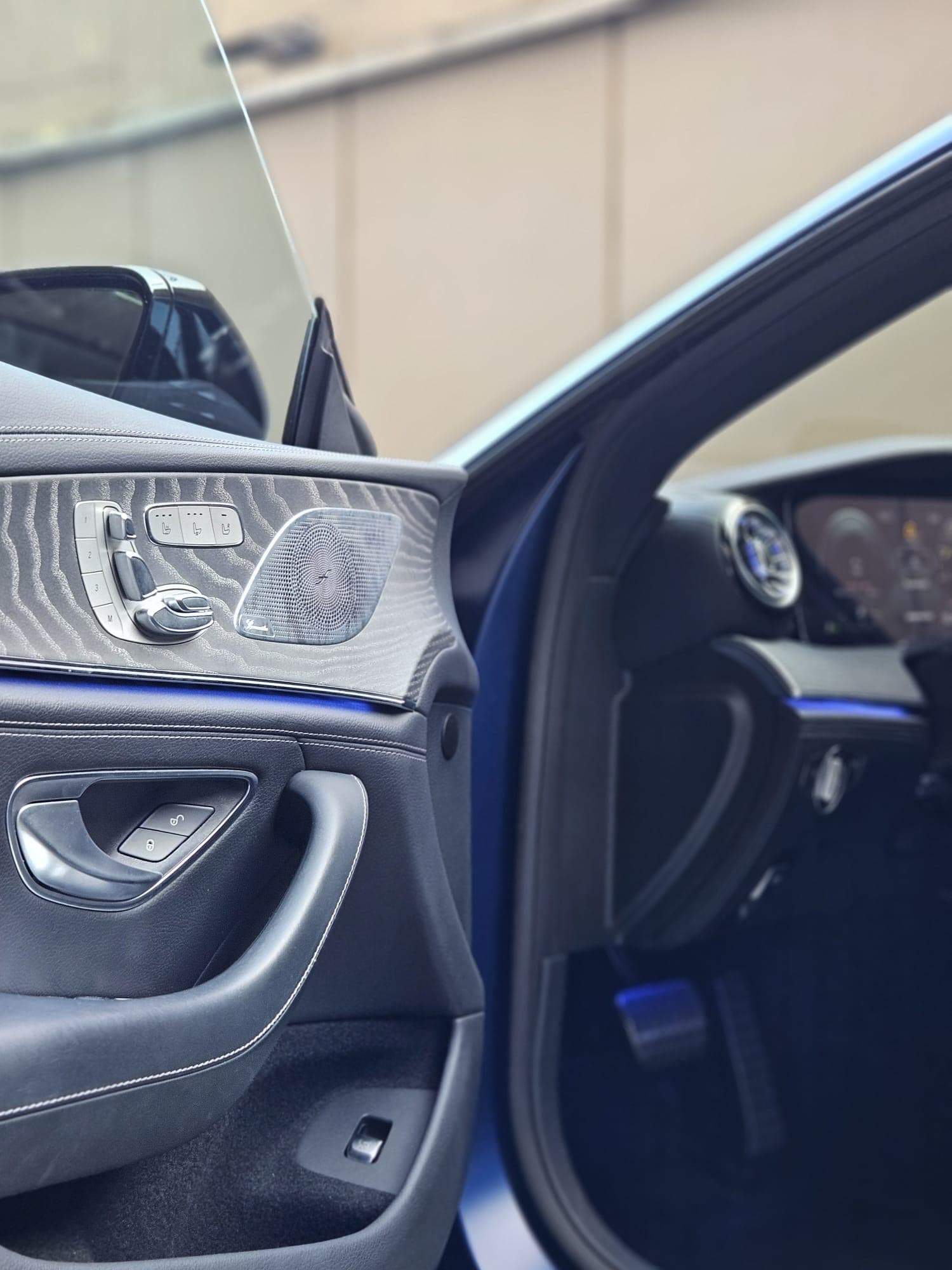 Mercedes-Benz AMG GT 43 4-Door — zdjęcie 14