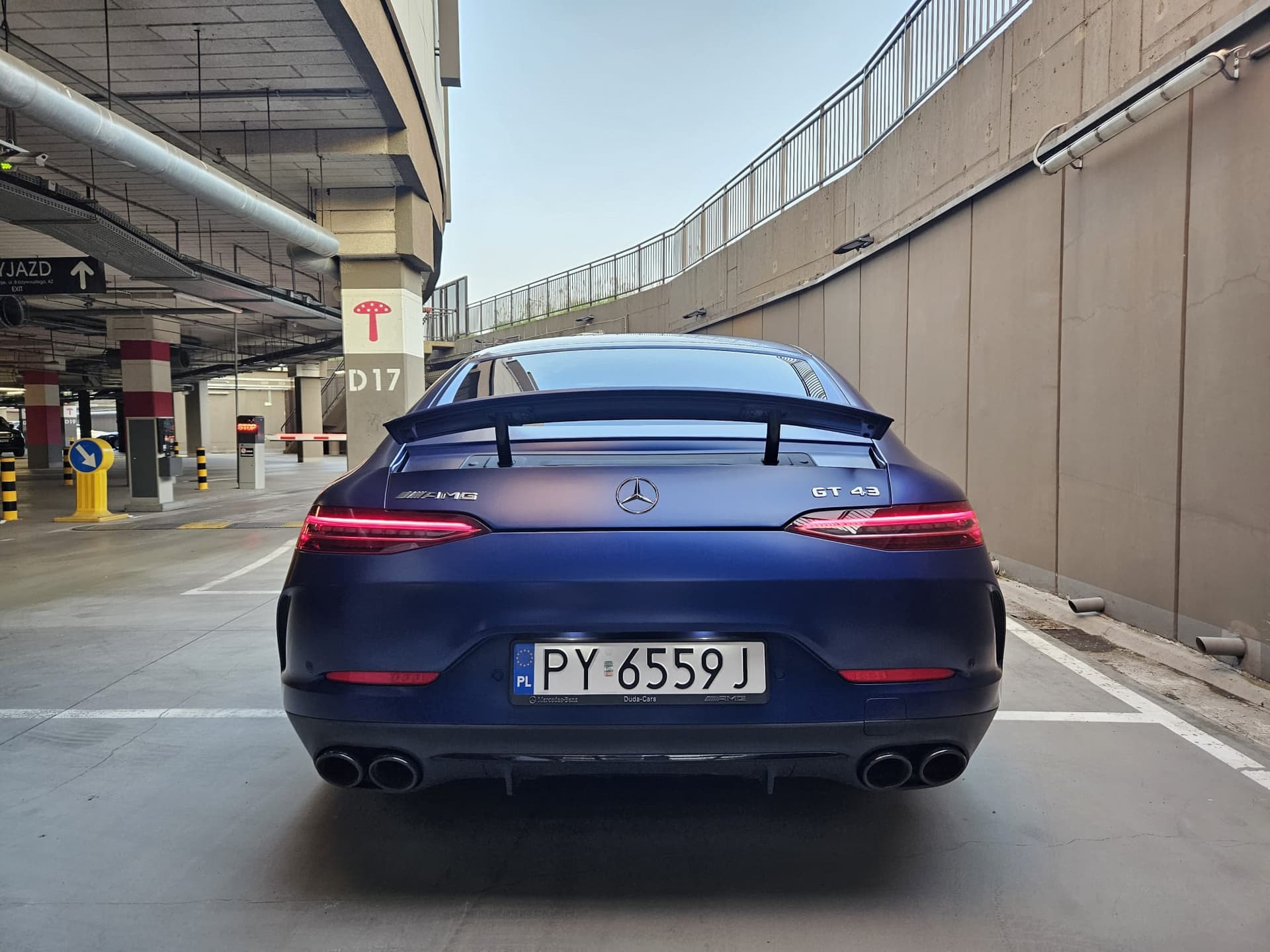 Mercedes-Benz AMG GT 43 4-Door — zdjęcie 4