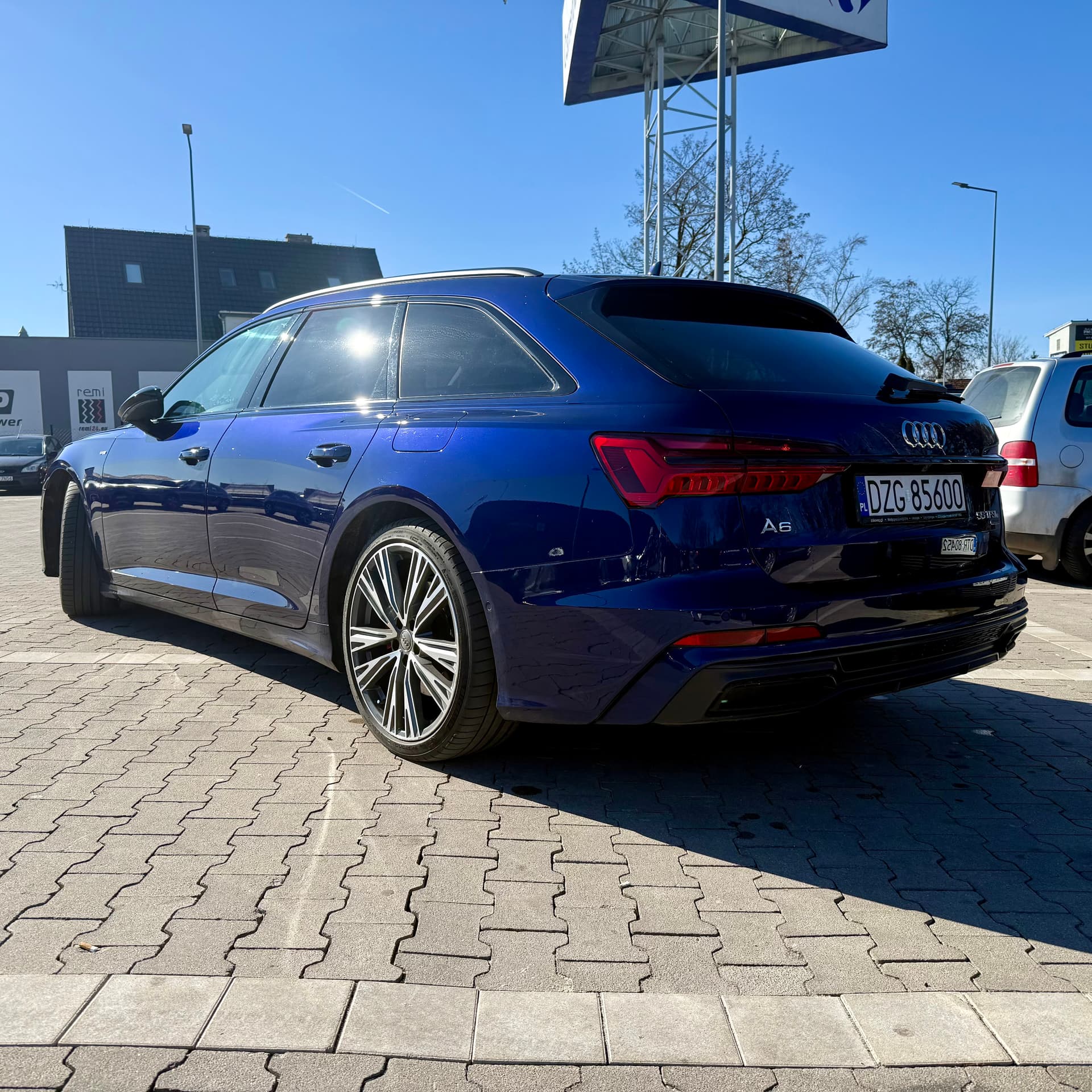 Audi A6 Avant 55 TFSI — zdjęcie 12
