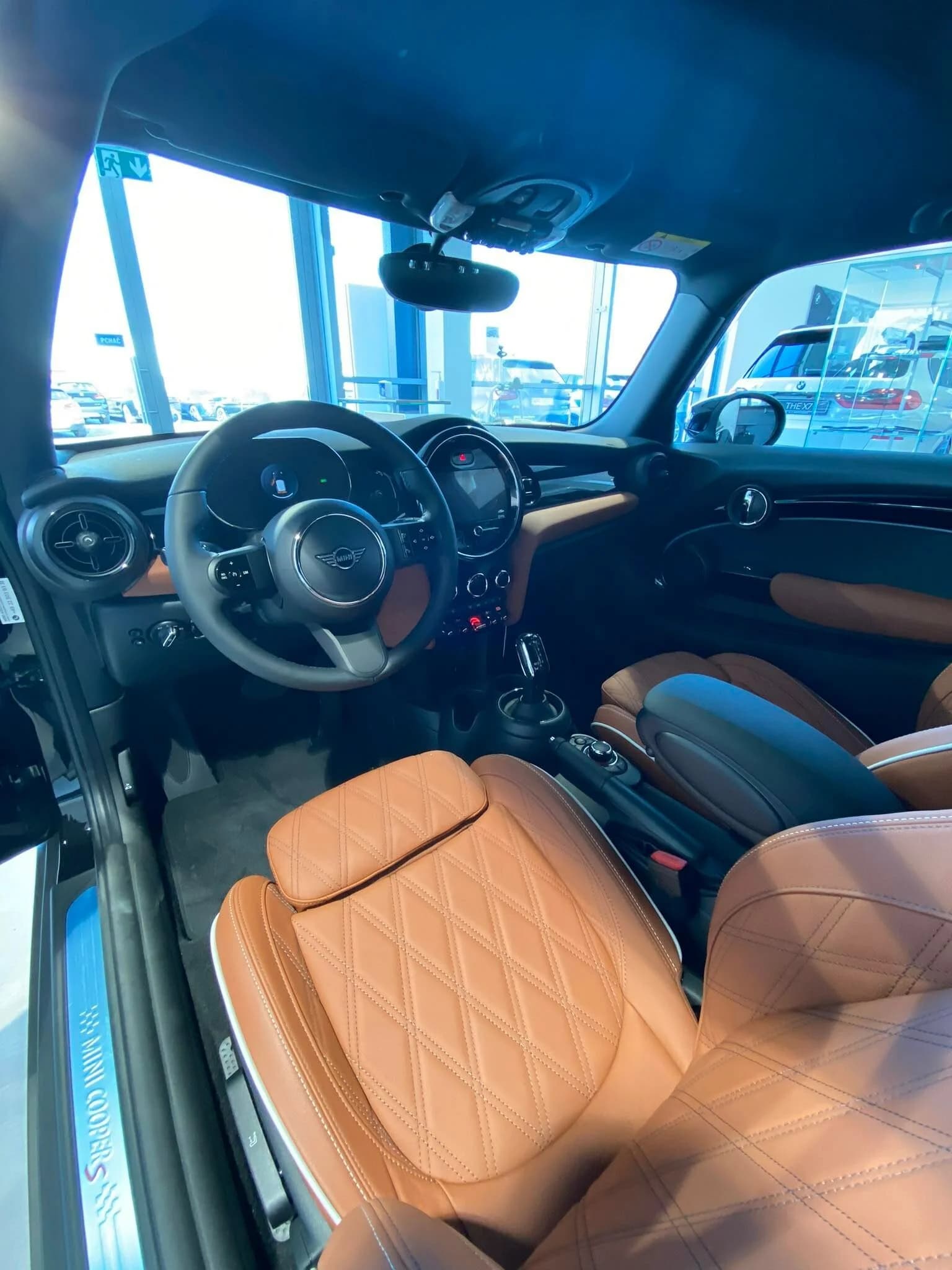 MINI Cooper — zdjęcie 7