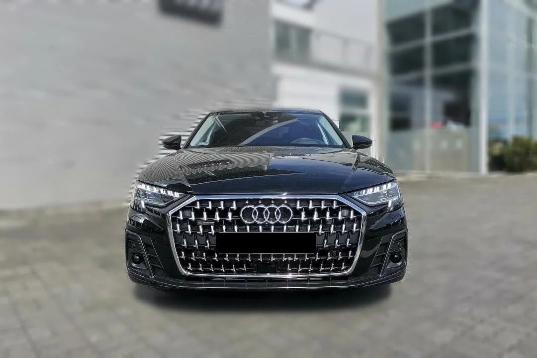 Audi A8 — zdjęcie 1