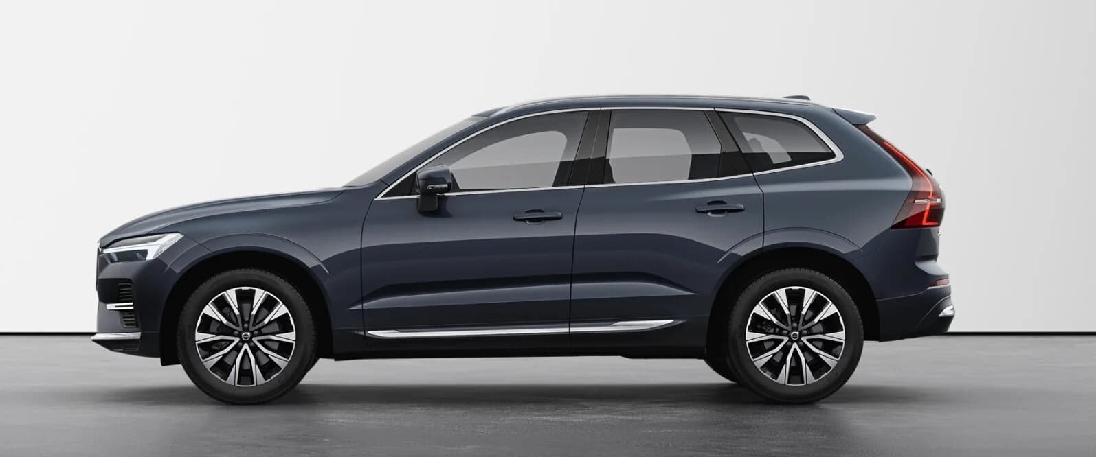 Volvo XC60 B4 Plus — zdjęcie 2