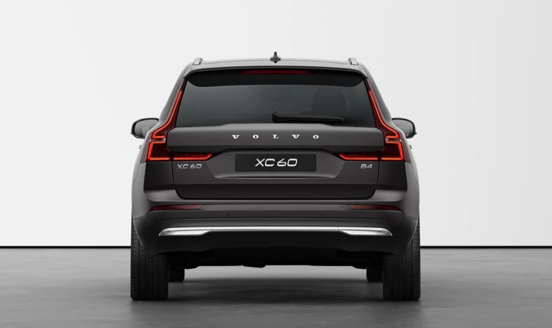 Volvo XC60 B4 Plus — zdjęcie 4