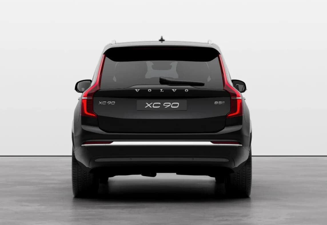 Volvo XC90 Plus — zdjęcie 3