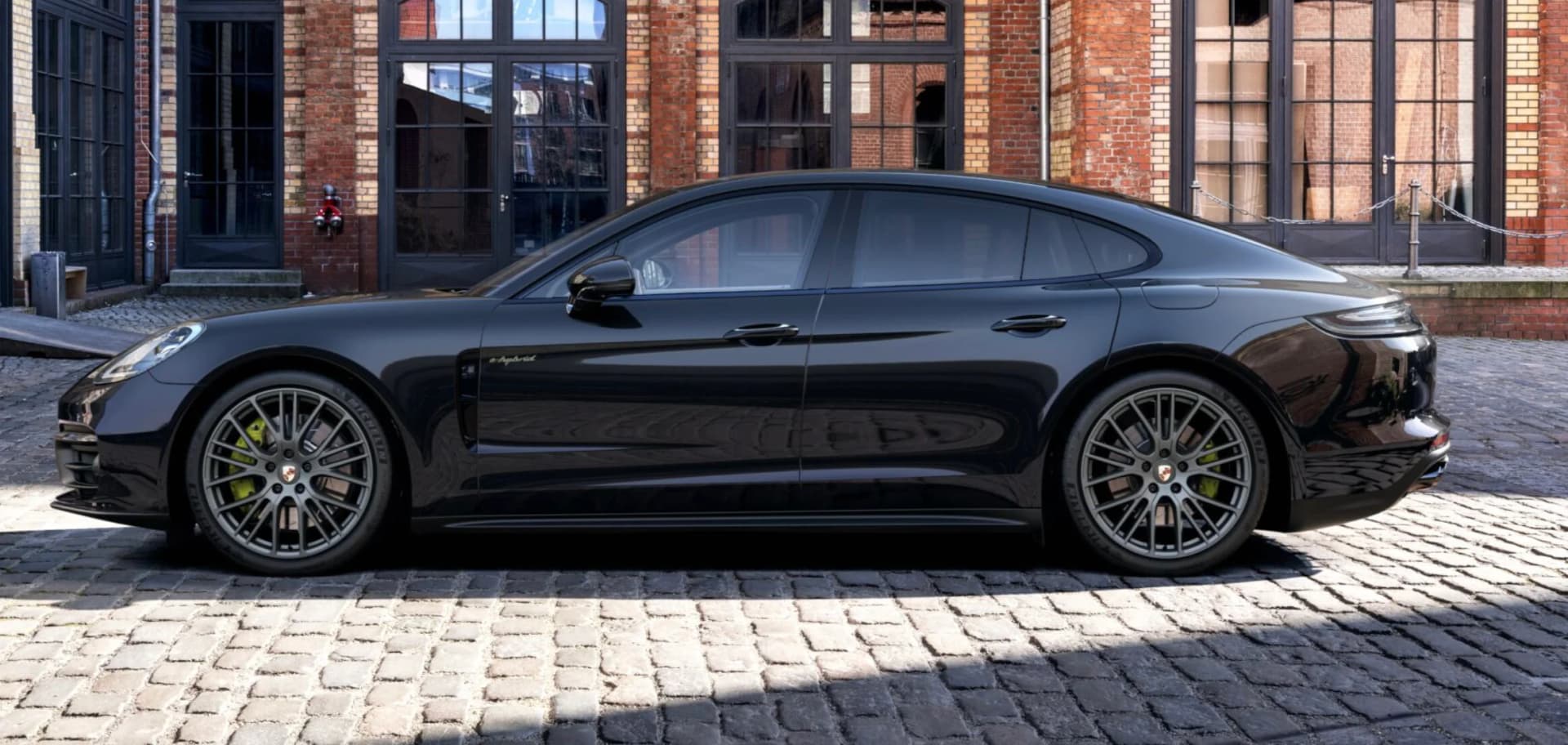 Porsche Panamera 4 E-Hybrid Platinum Edition — zdjęcie 2