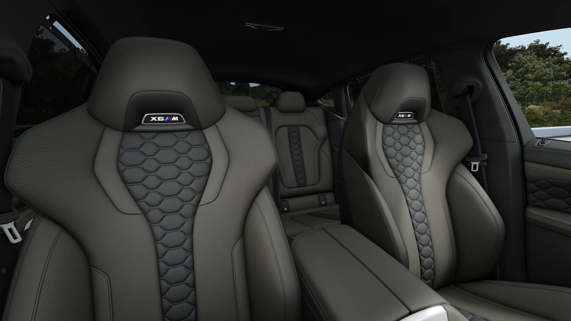 BMW X6 M — zdjęcie 7