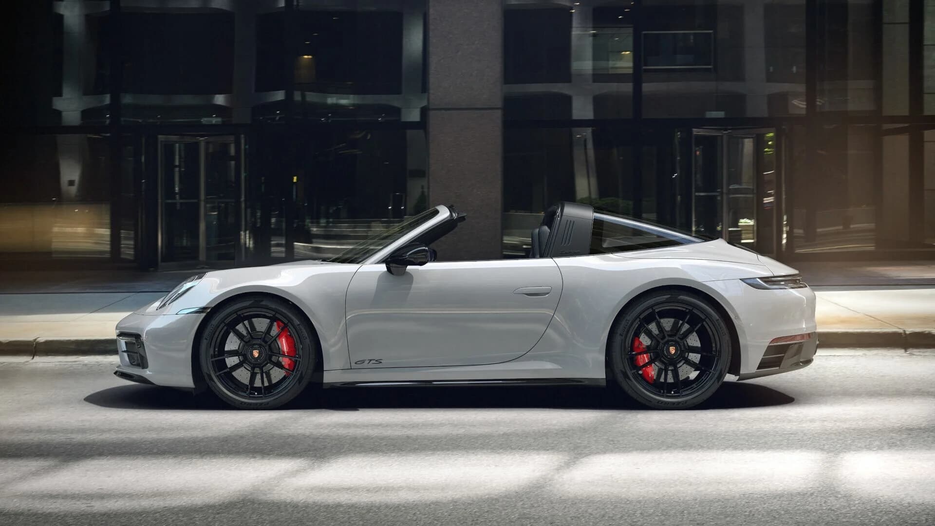 Porsche 911 Targa 4 GTS — zdjęcie 2