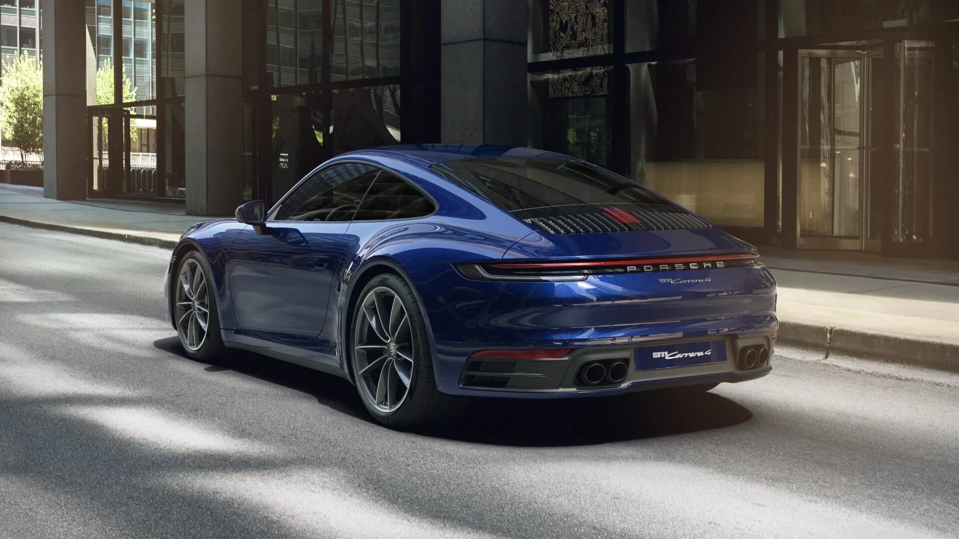 Porsche 911 Carrera 4 — zdjęcie 2