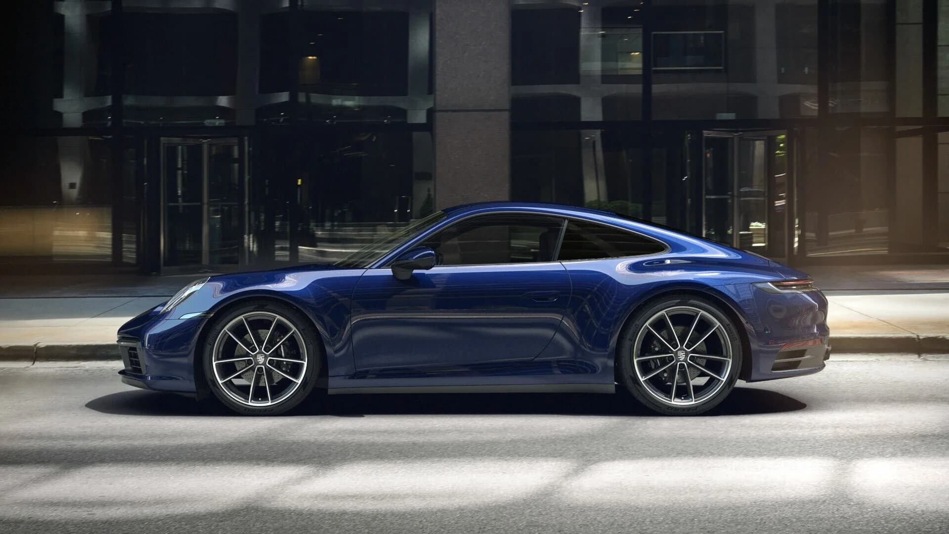 Porsche 911 Carrera 4 — zdjęcie 3
