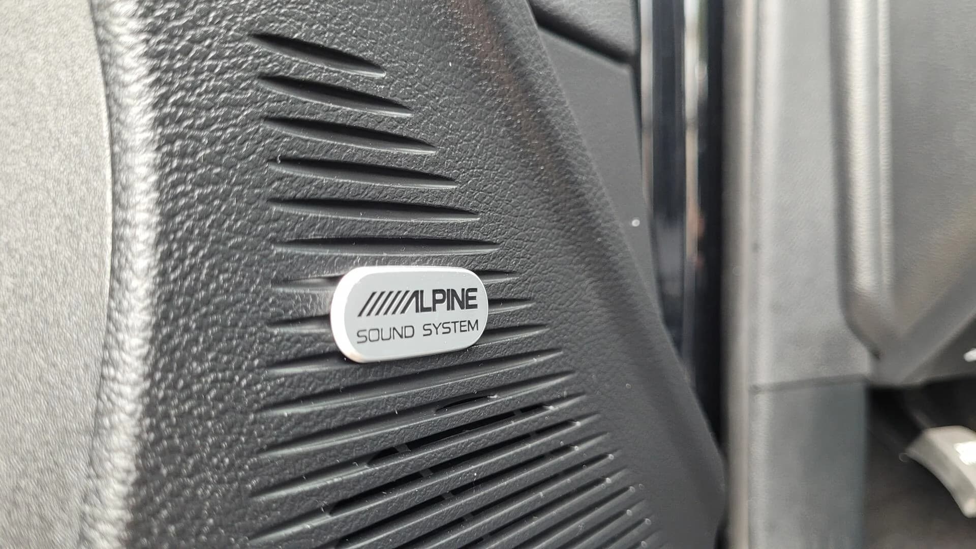 Dodge Challanger SXT RWD — zdjęcie 8