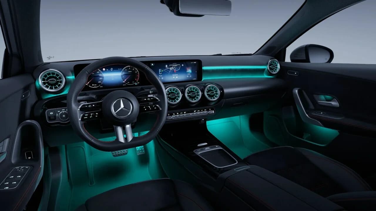 Mercedes-Benz A200 (DELETED) — zdjęcie 4