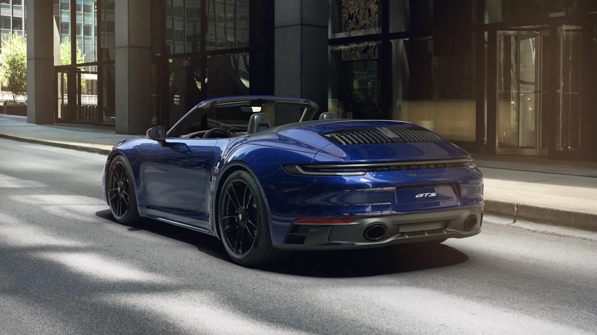 Porsche 911 4GTS Cabrio — zdjęcie 3