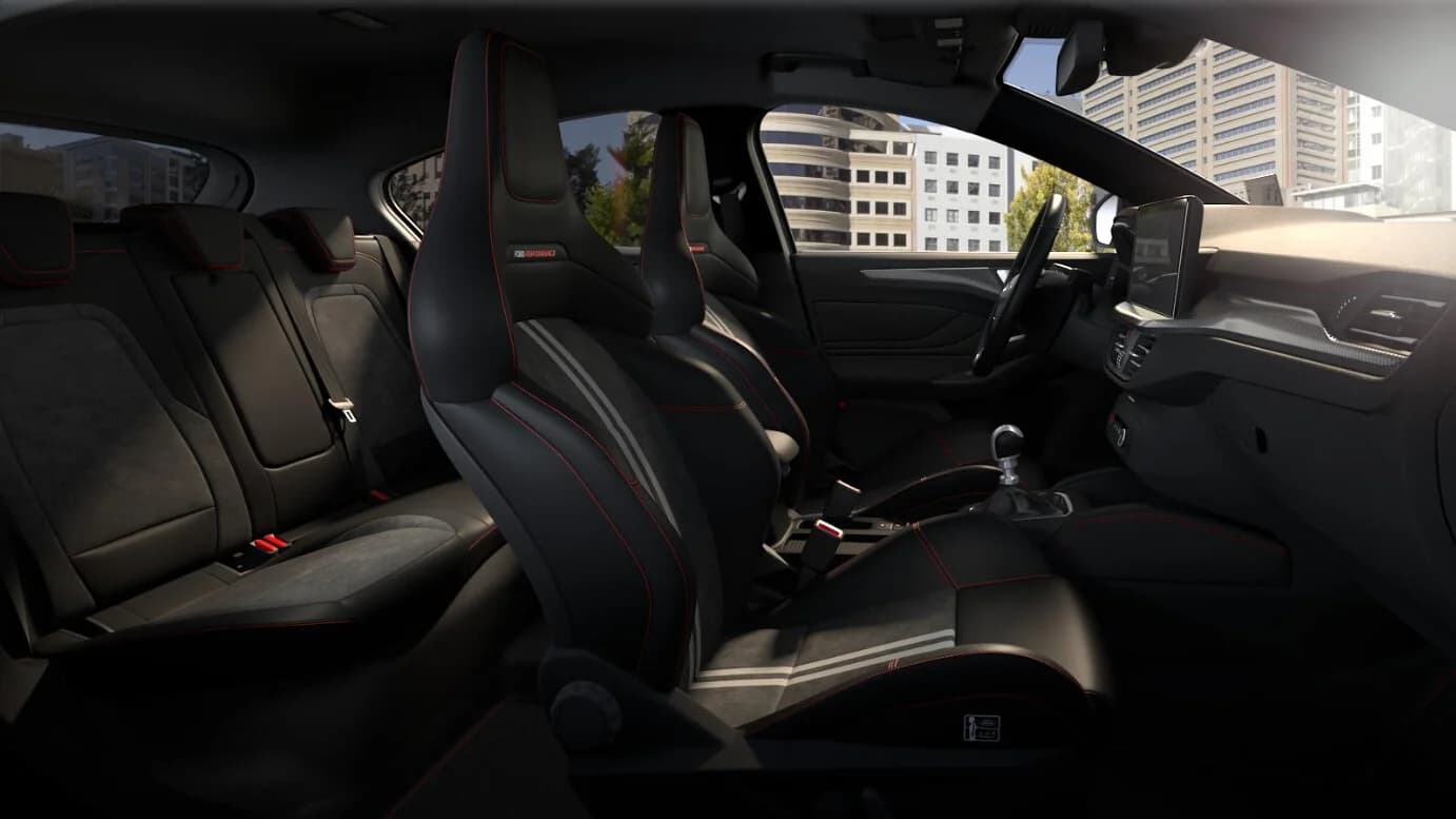 Ford Focus ST X — zdjęcie 9
