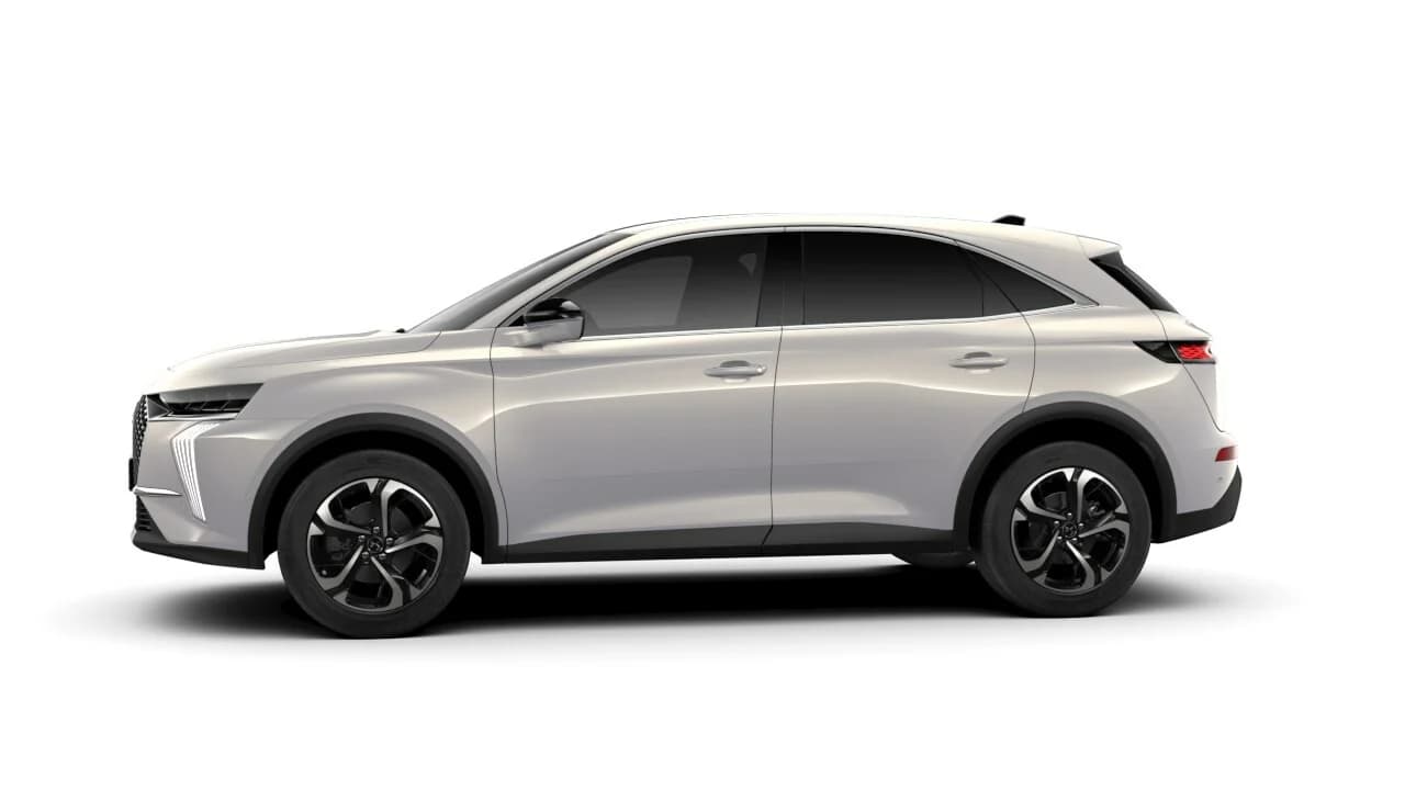 DS Automobiles 7 — zdjęcie 2