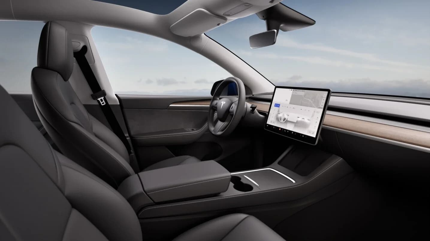 Tesla Model Y Long Range AWD — zdjęcie 5