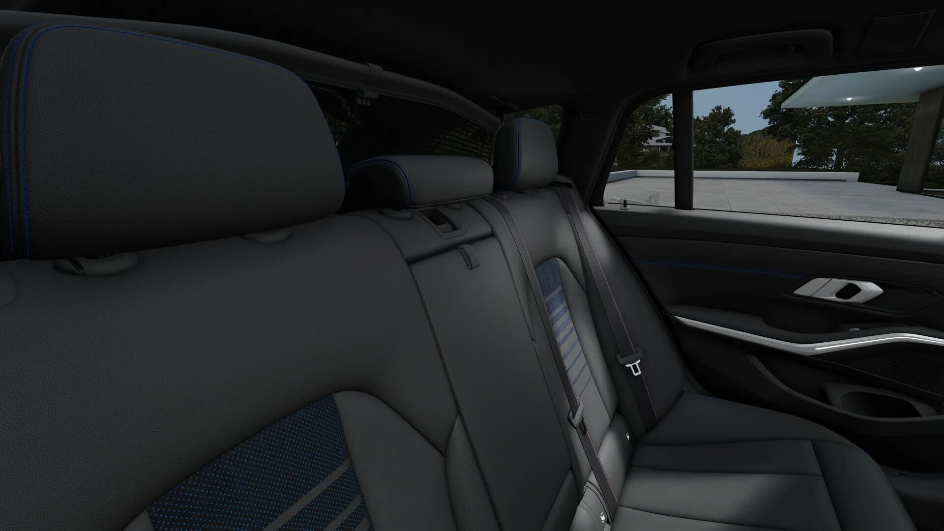 BMW Seria 3 Sedan 330i — zdjęcie 11