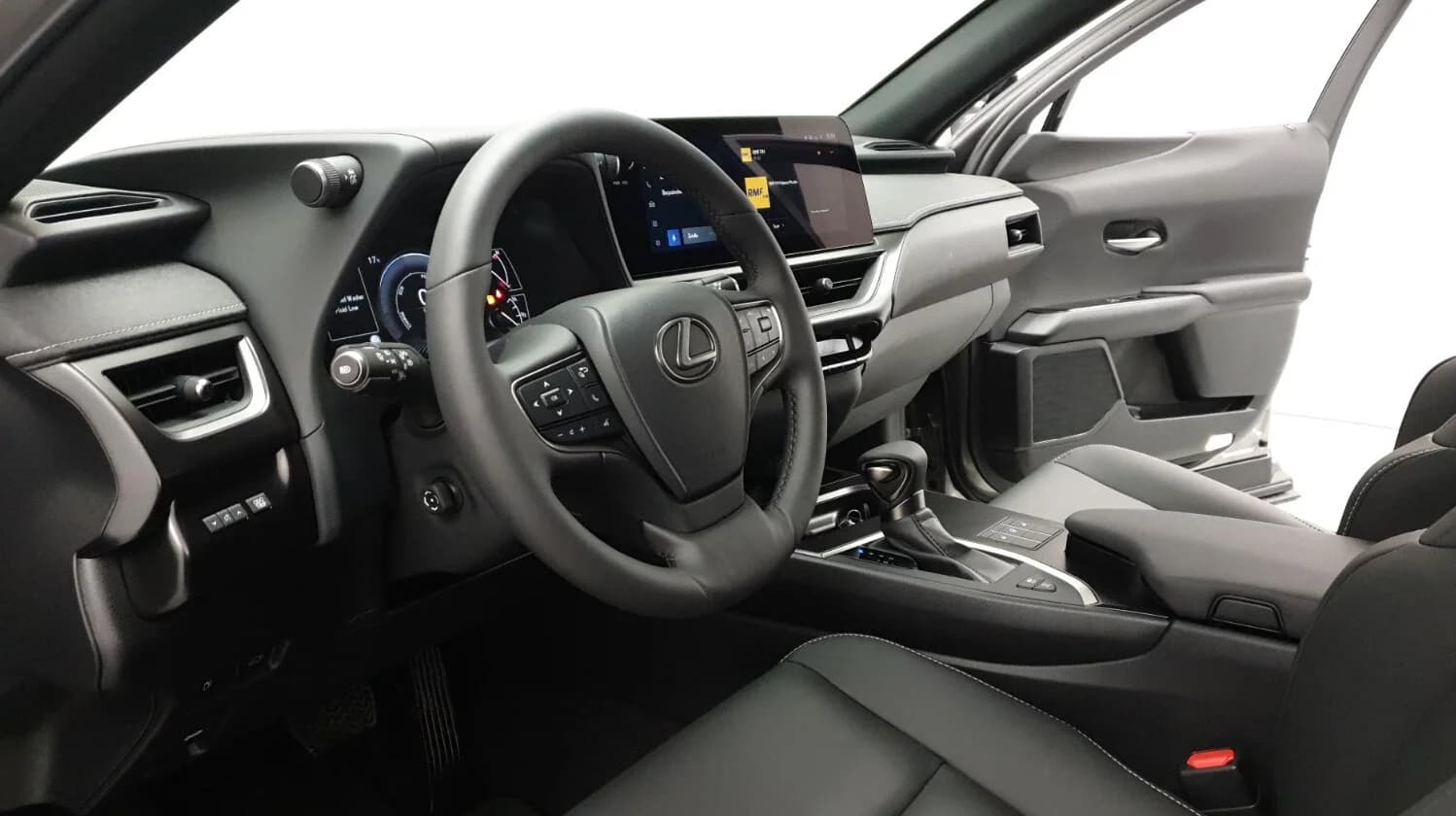 Lexus UX 250h — zdjęcie 8