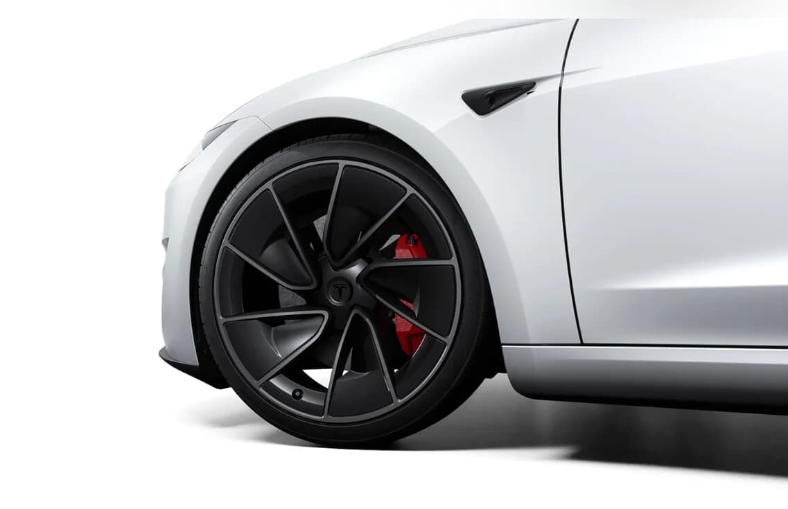 Tesla Model 3 Performance — zdjęcie 4