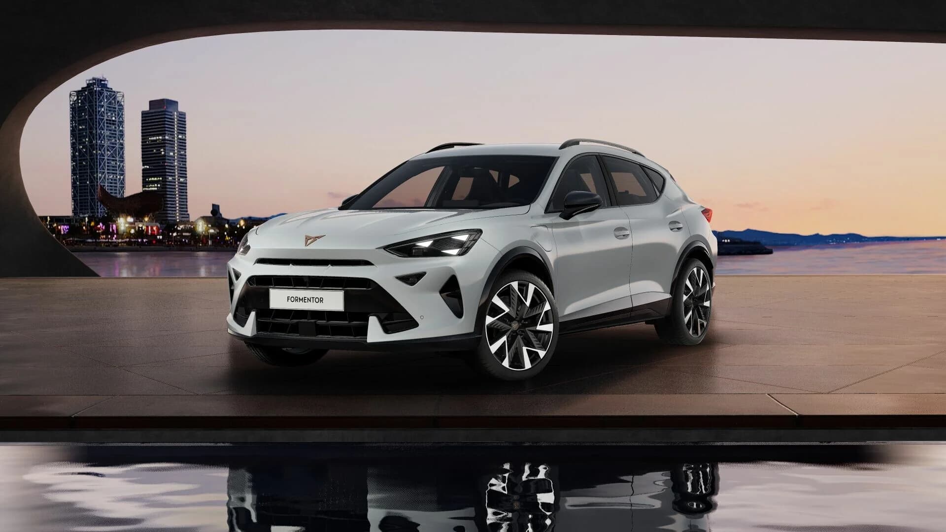 Cupra Formentor VZ e-Hybrid (DELETED) — zdjęcie 2