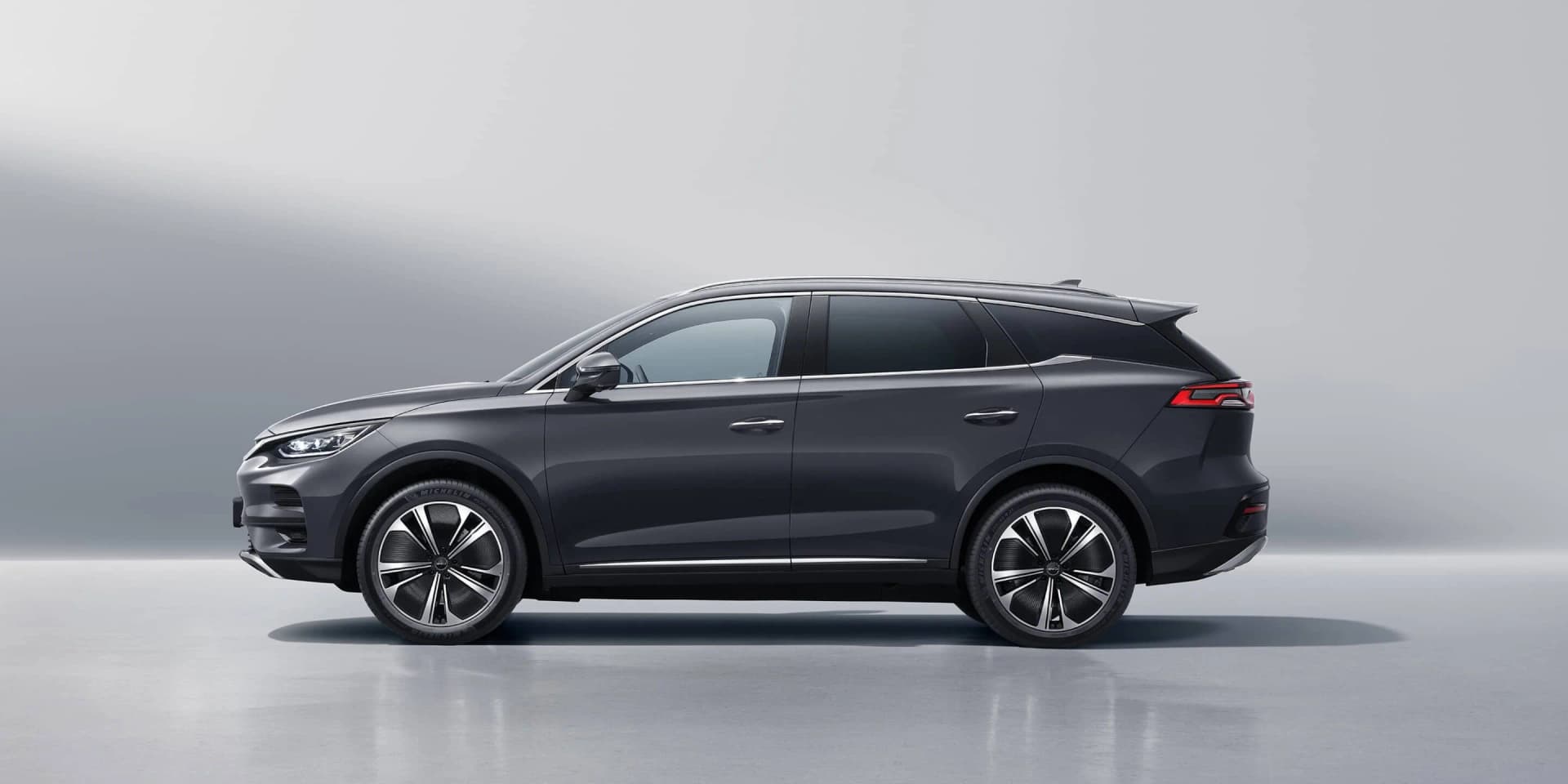 BYD Tang — zdjęcie 2