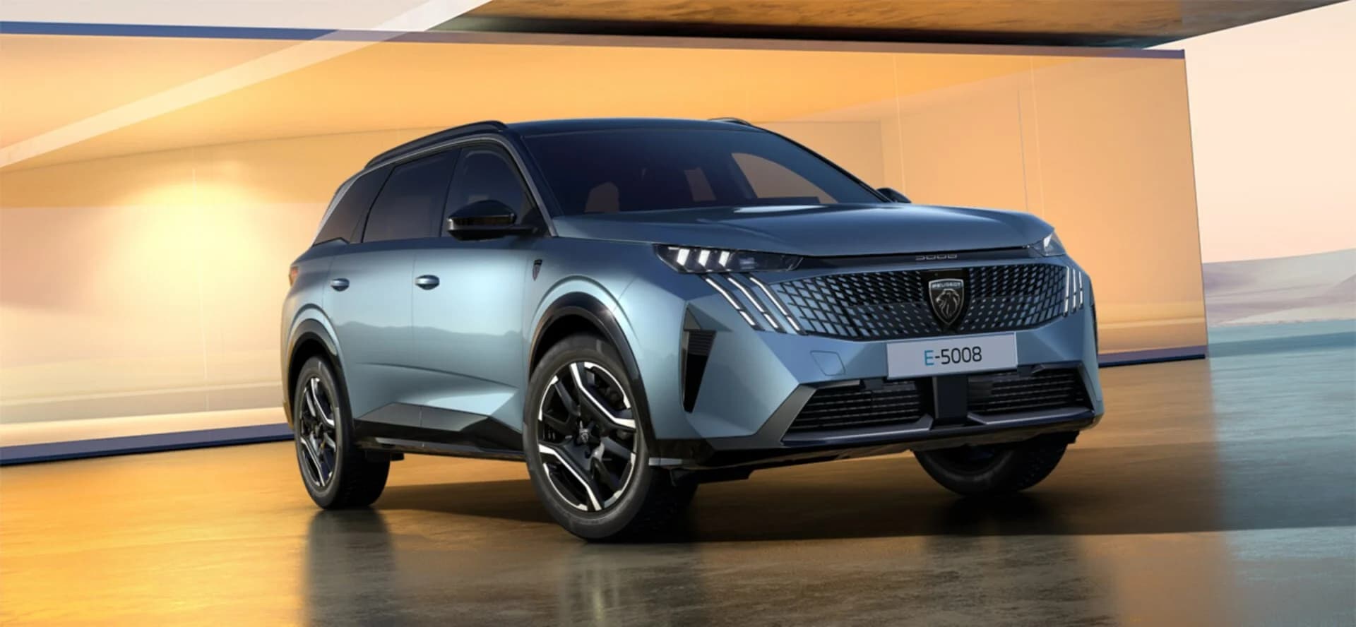 Peugeot e5008 GT — zdjęcie 2