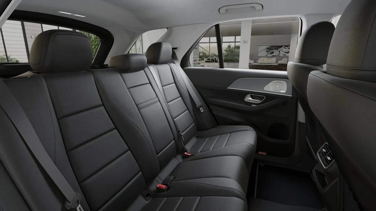 Mercedes-Benz GLE 300d (DELETED) — zdjęcie 9