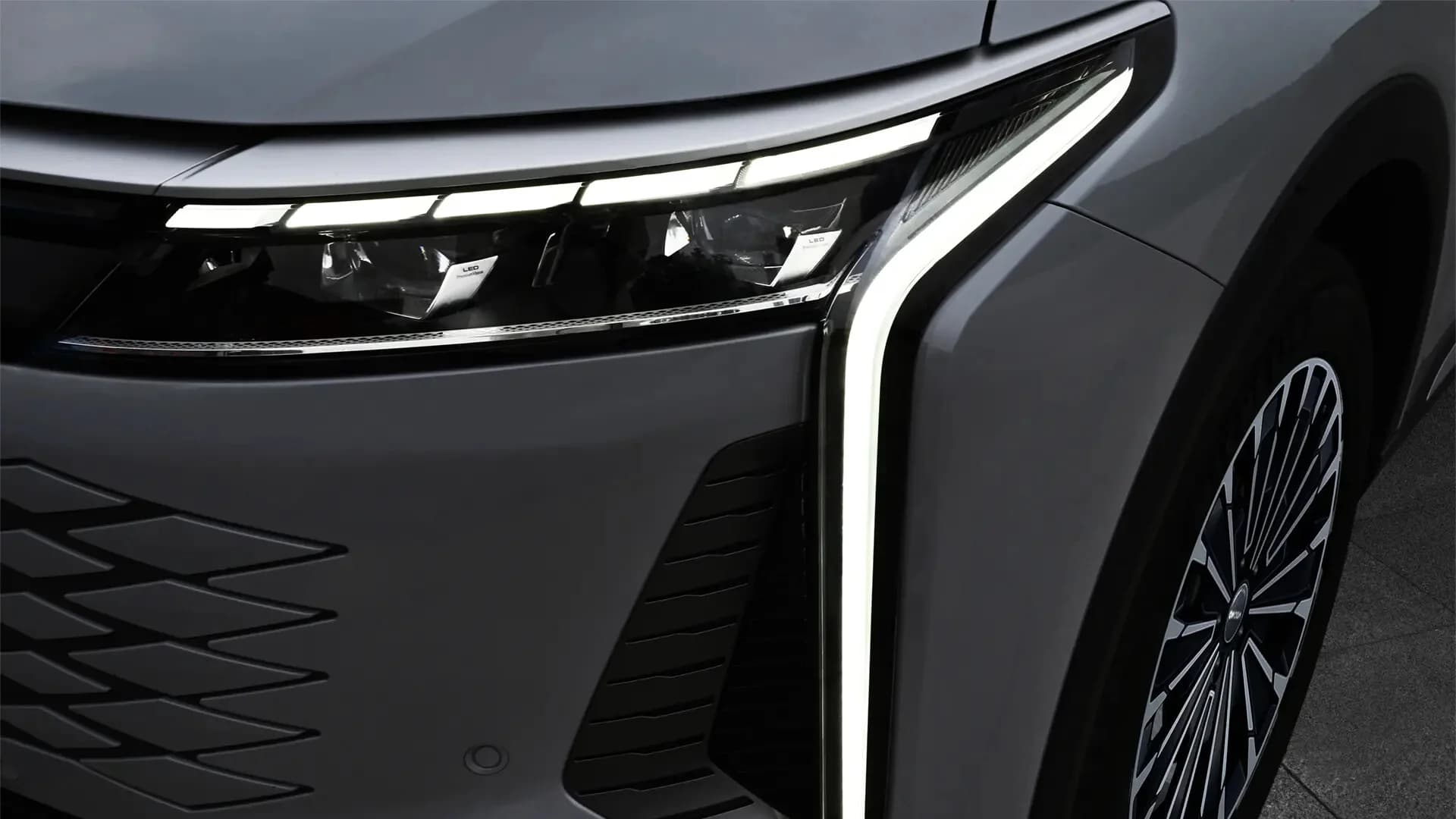 Omoda 9 Super Hybrid Standard — zdjęcie 3