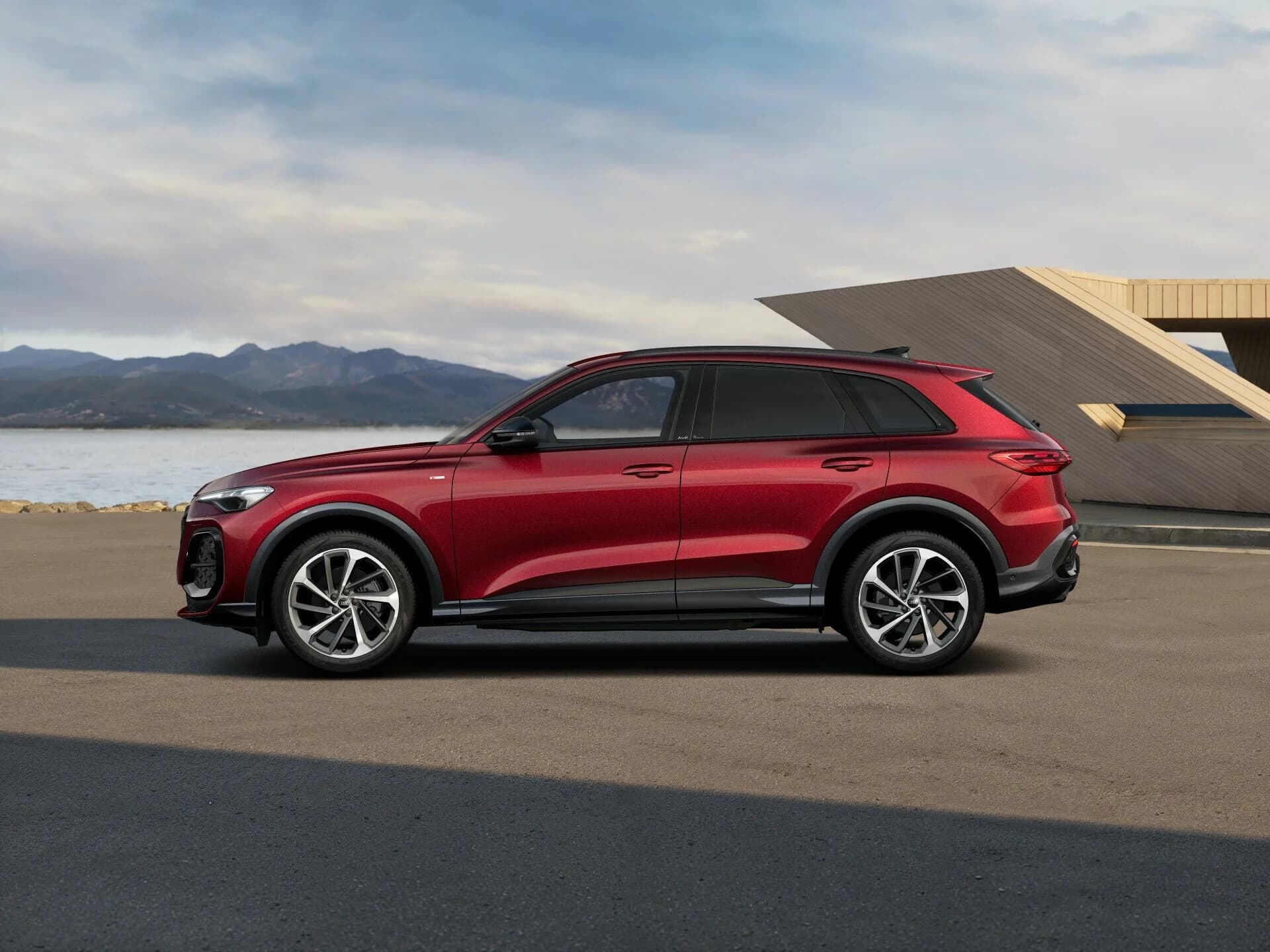 Audi Q5 TFSI quattro — zdjęcie 4