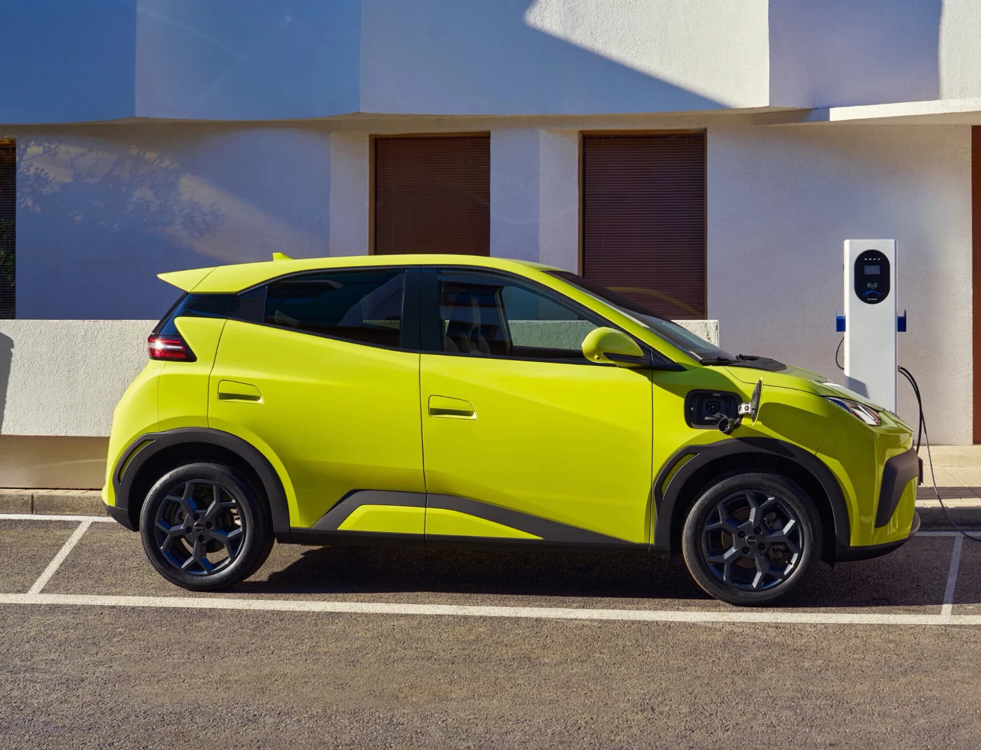 BYD Dolphin Surf Active — zdjęcie 3