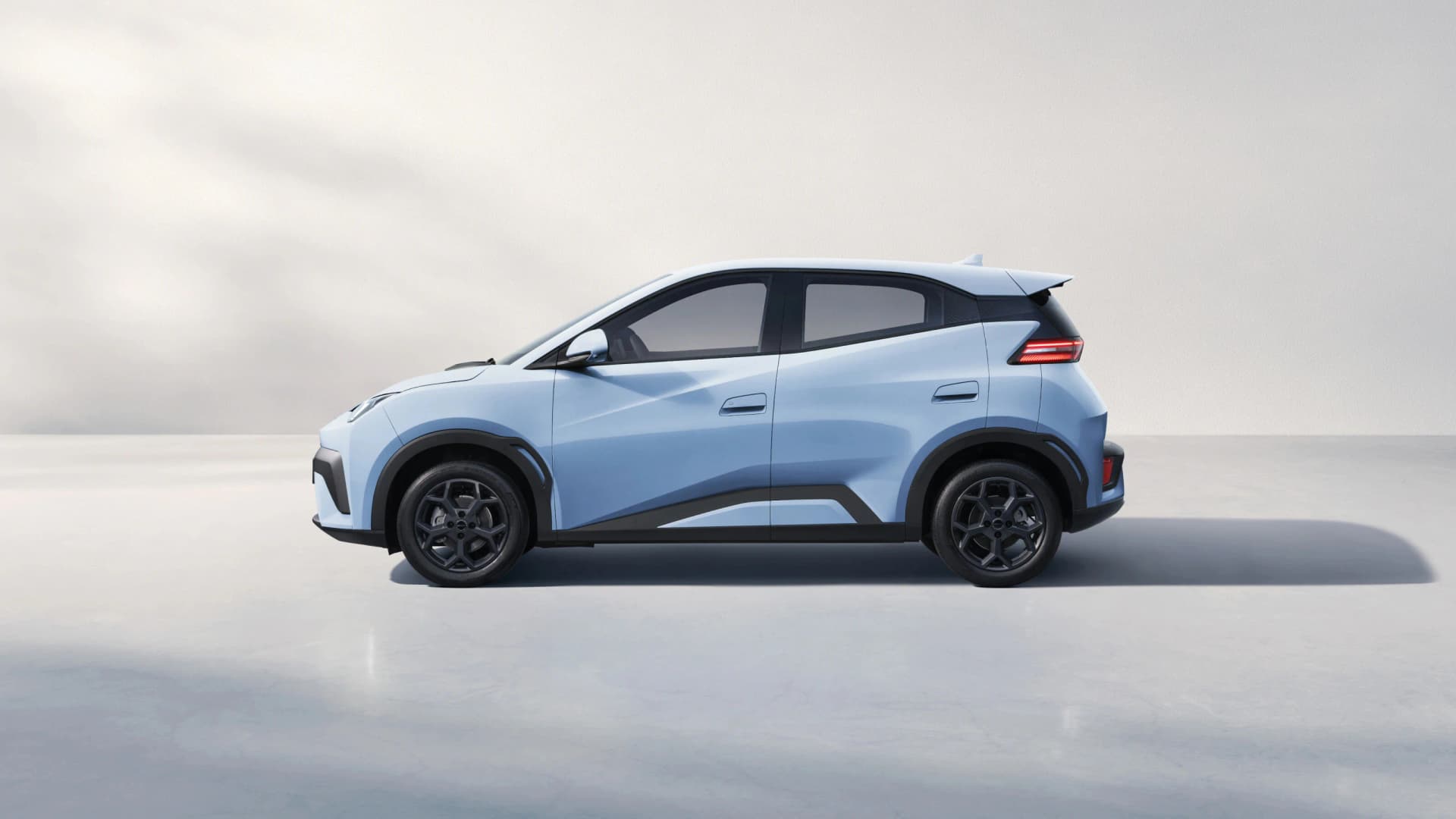 BYD Dolphin Surf — zdjęcie 4