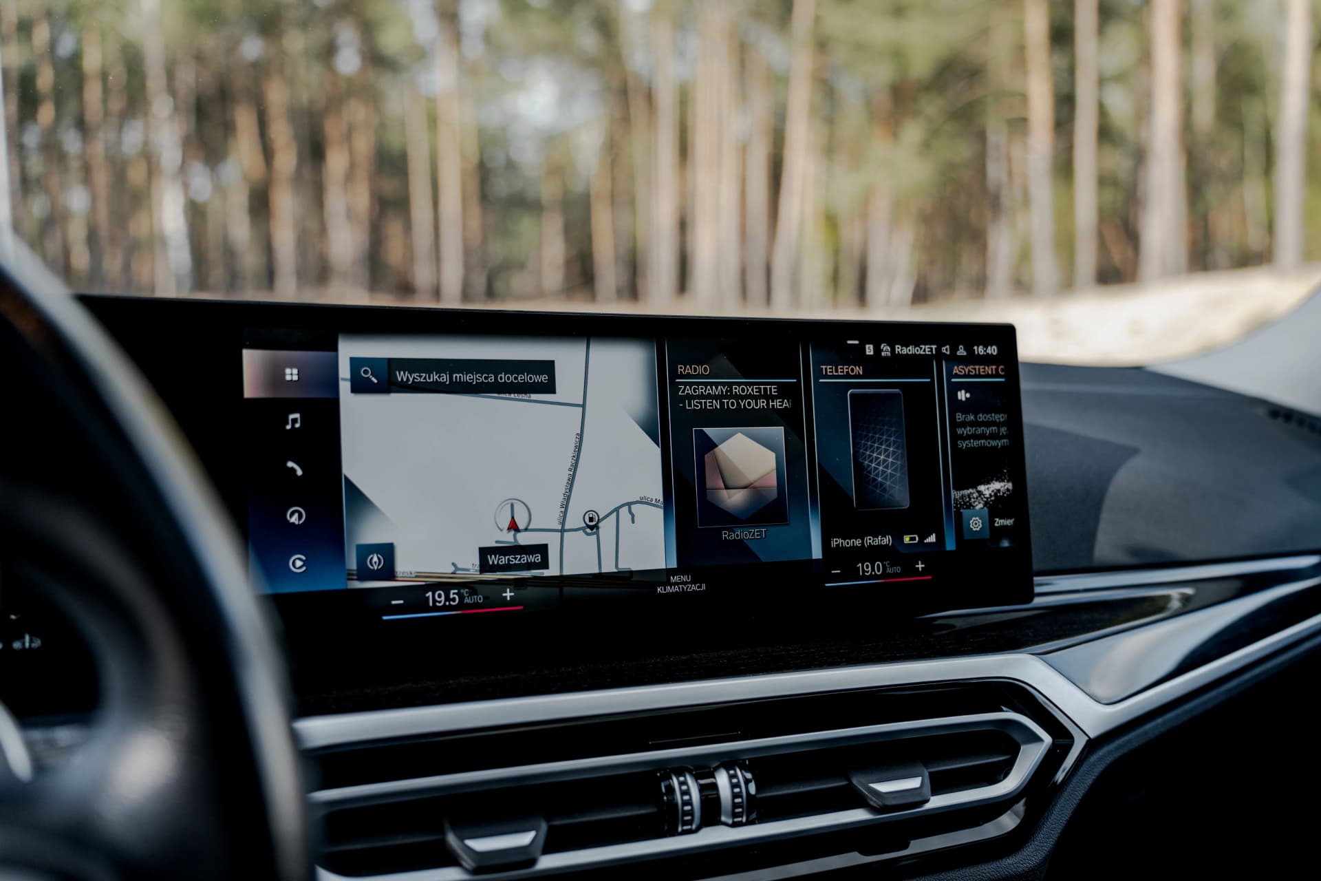 BMW Seria 3 Touring 320d xDrive — zdjęcie 6