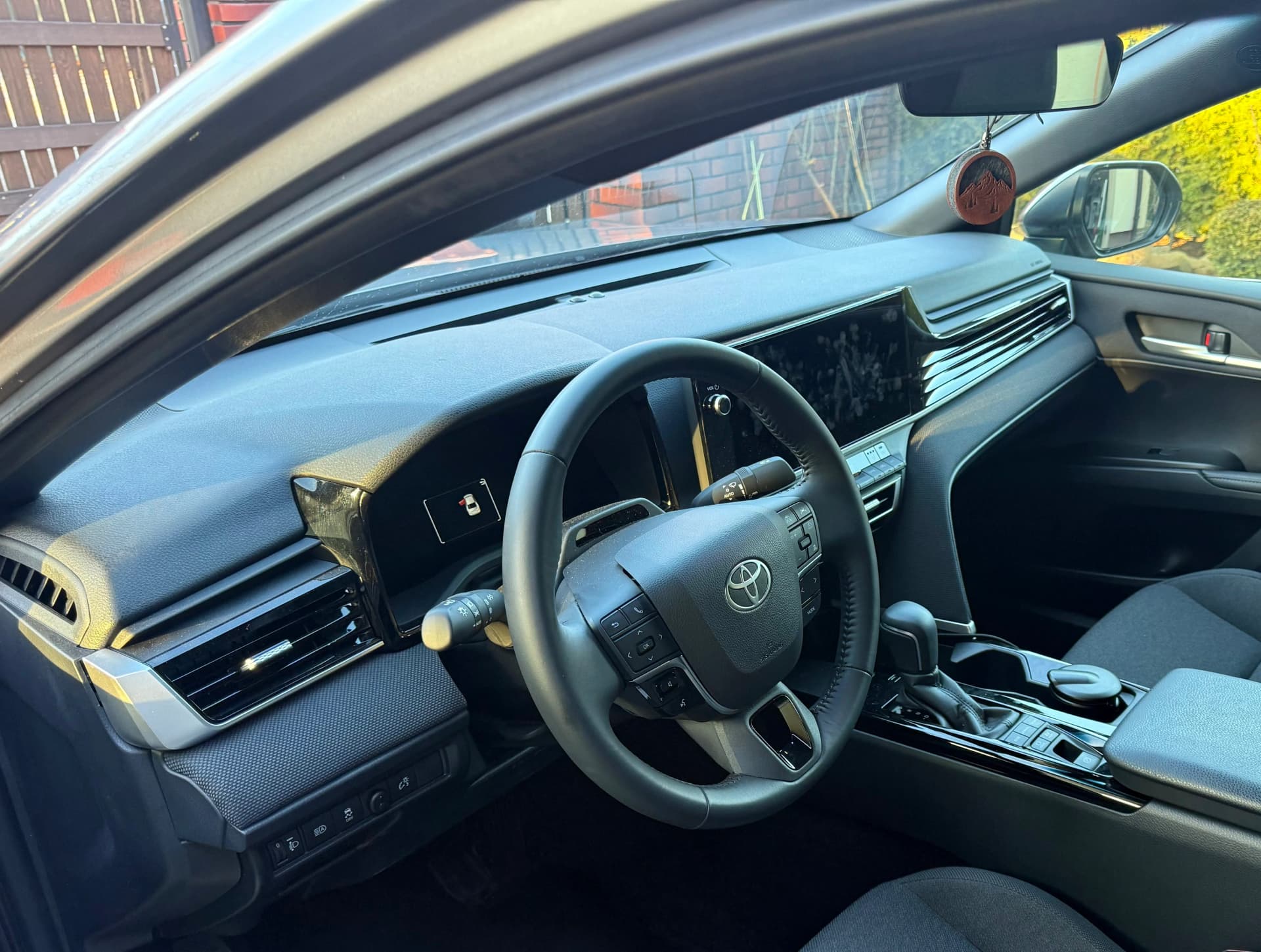 Toyota Camry — zdjęcie 6