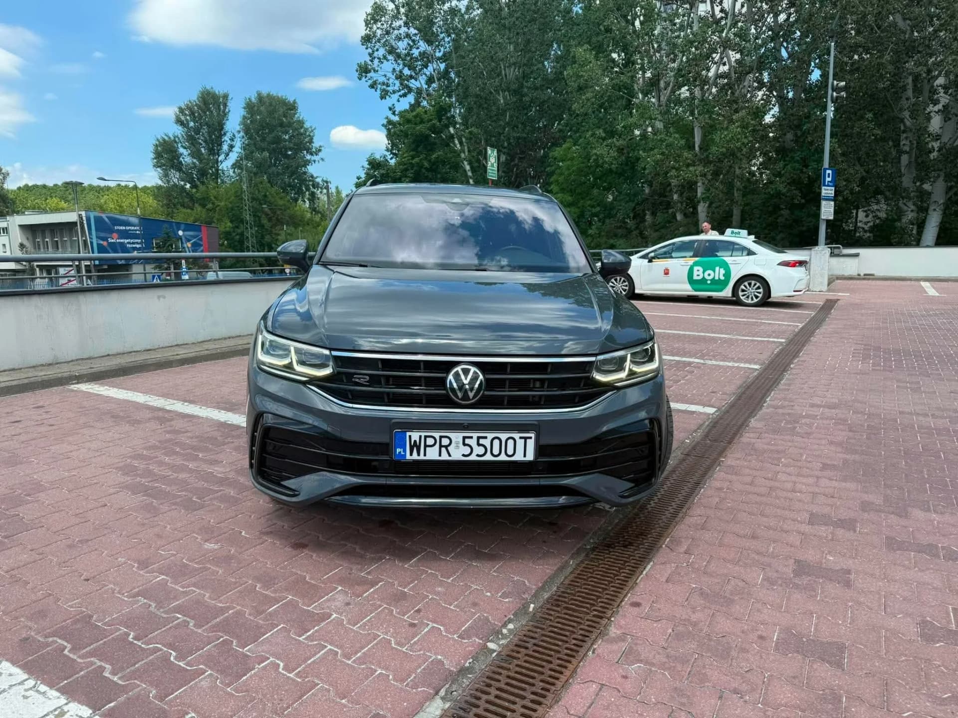 Volkswagen Tiguan R-Line — zdjęcie 3