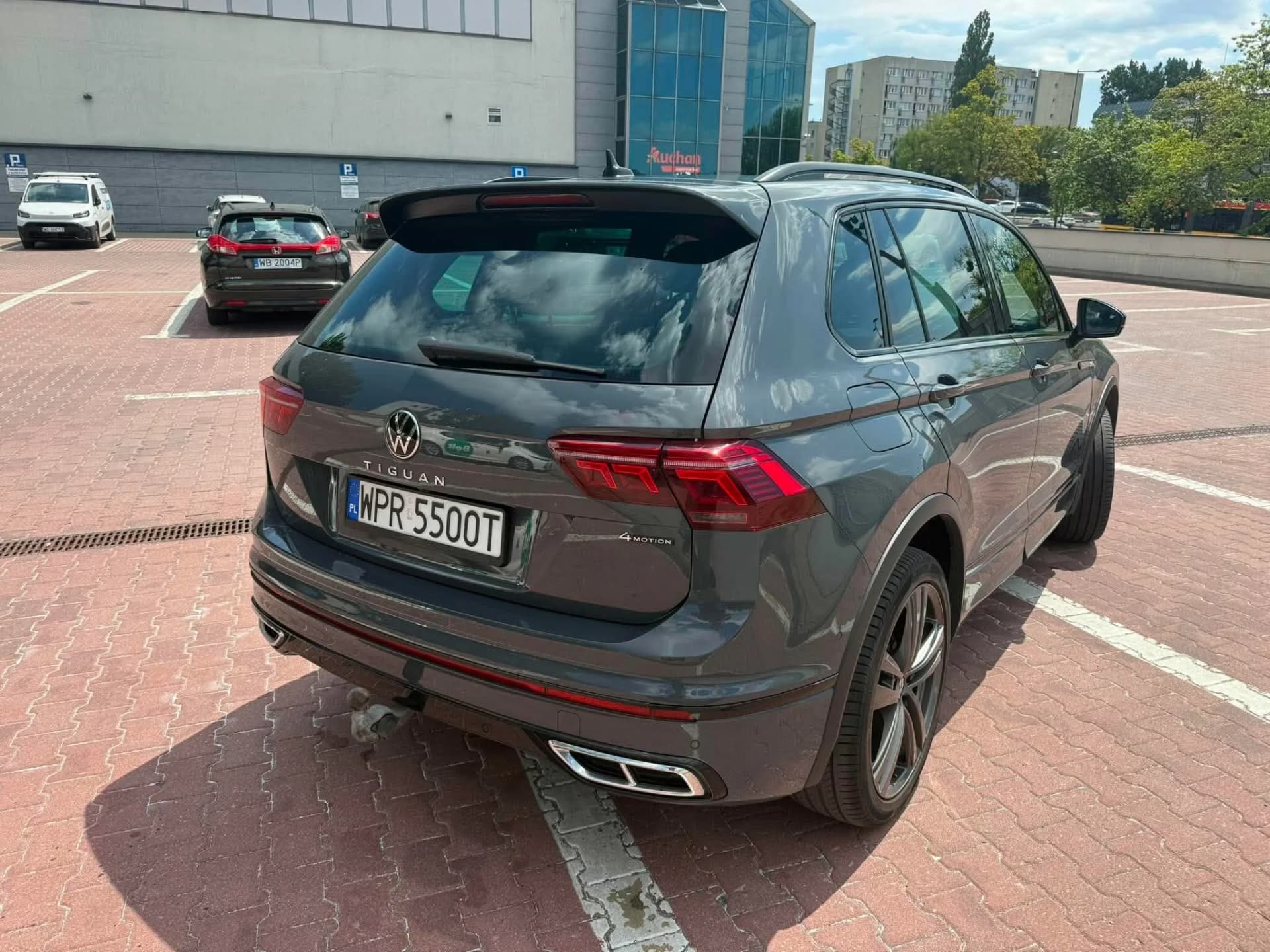 Volkswagen Tiguan R-Line — zdjęcie 5