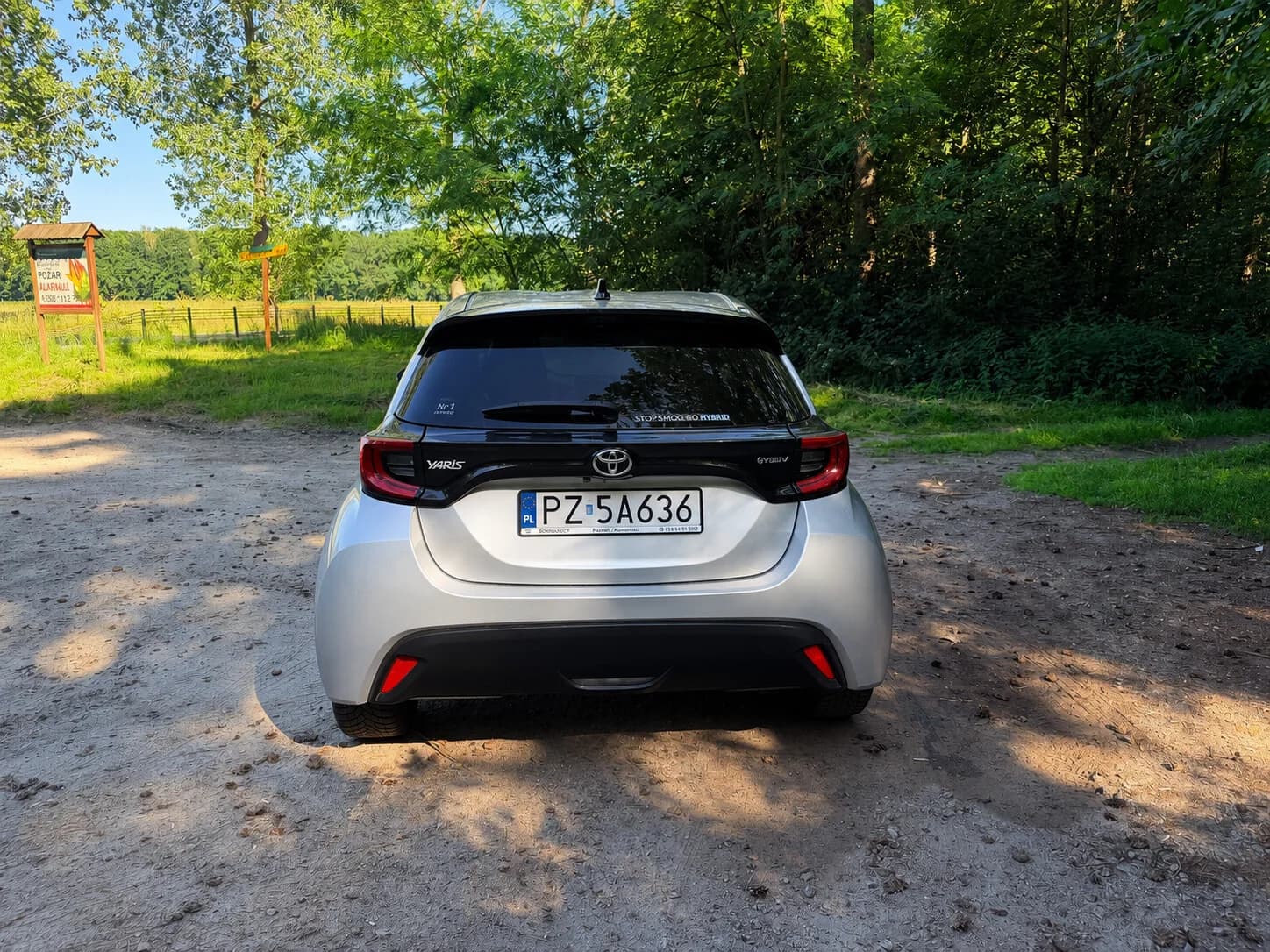 Toyota Yaris Executive — zdjęcie 4