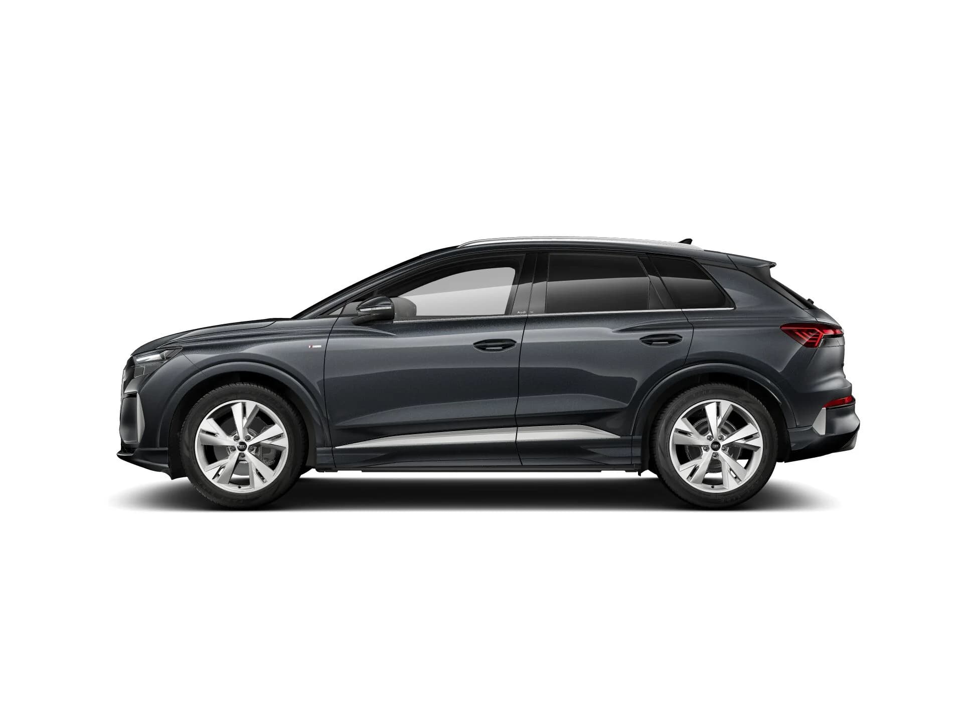 Audi Q4 e-tron SUV Performance 210kW — zdjęcie 4