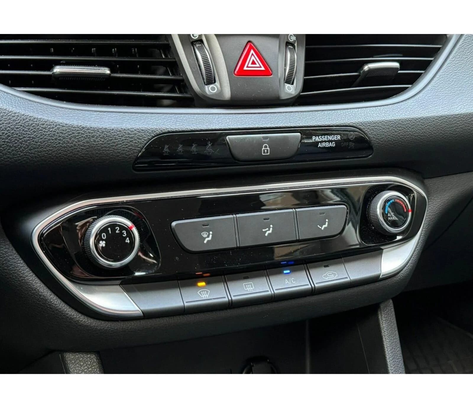 Hyundai i30 Wagon Modern — zdjęcie 16