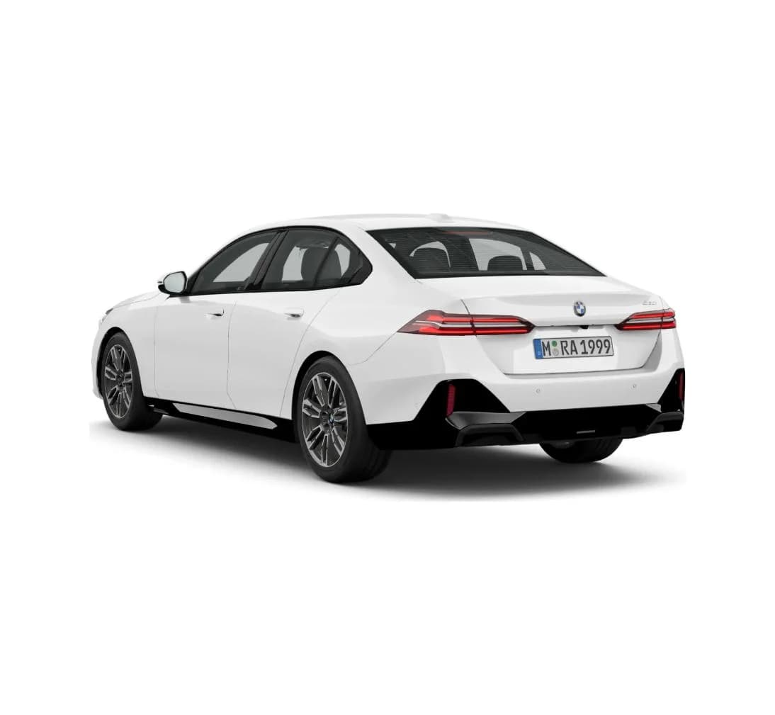 BMW Seria 5 Sedan 520i M Sport — zdjęcie 4