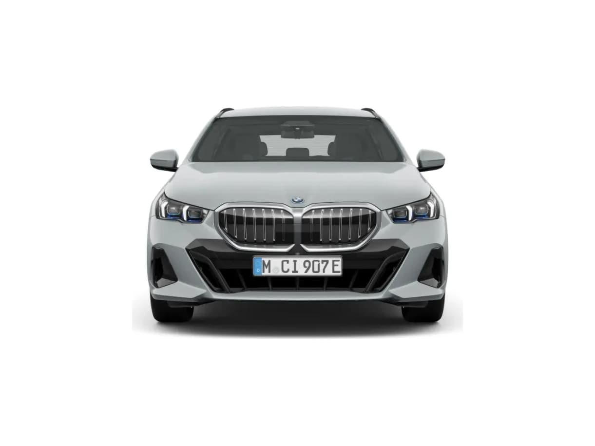 BMW Seria 5 Touring 530e — zdjęcie 6