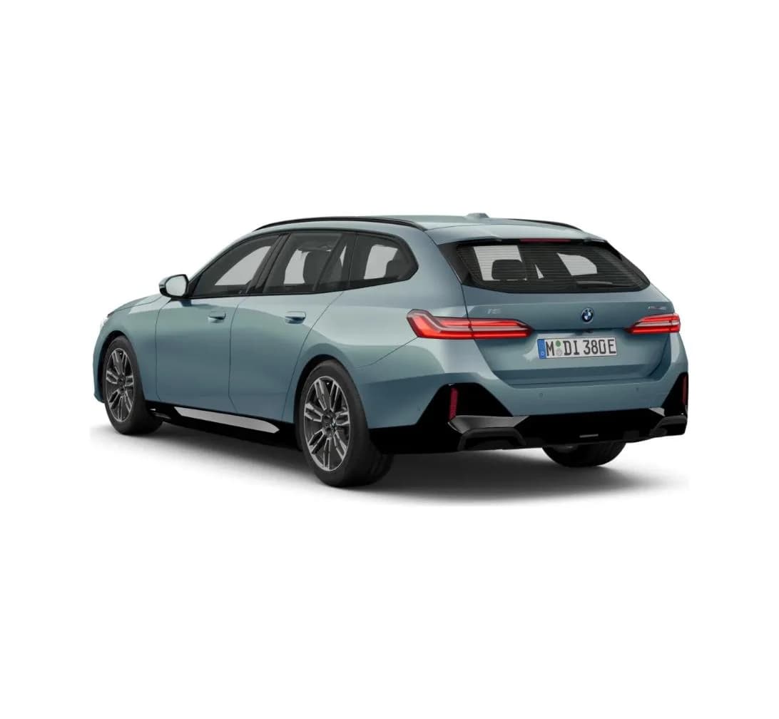 BMW Seria 5 Touring i5 eDrive 40 — zdjęcie 3
