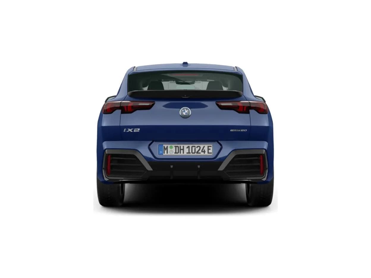 BMW iX2 eDrive20 — zdjęcie 4