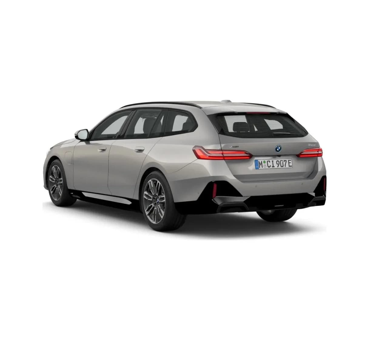 BMW Seria 5 Touring 550e xDrive — zdjęcie 3